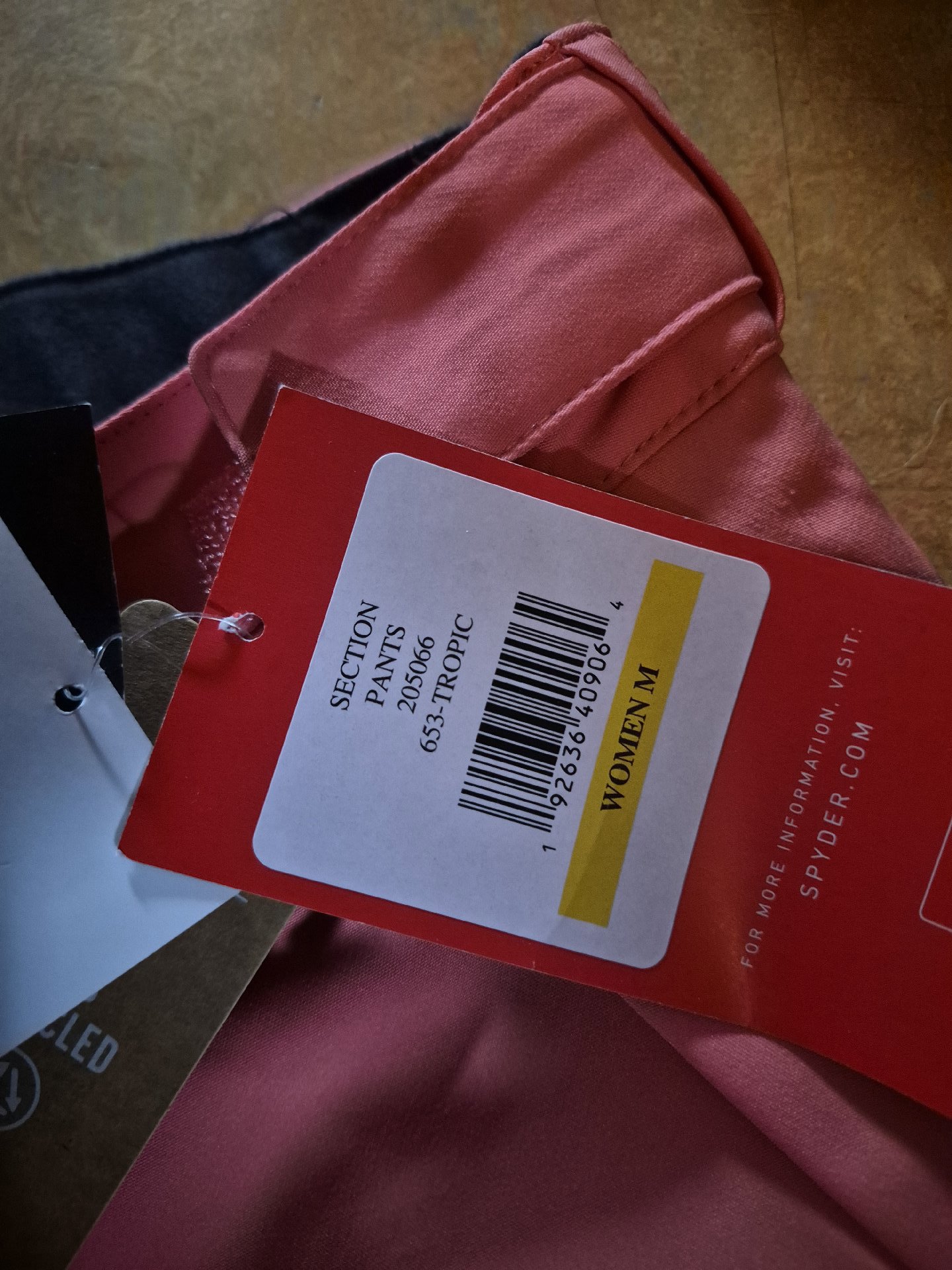 Spyder Women Pink Section Ski Pants – Size M, Spyder, M, New condition — preloved on SilentSale®