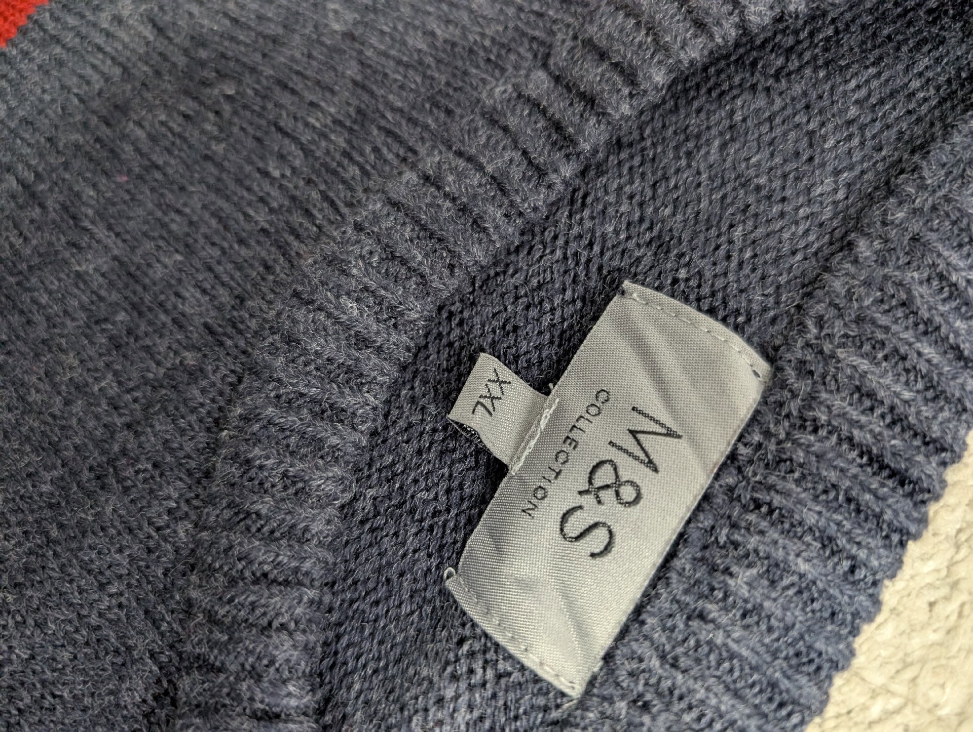 M&S Grey Merry Christmas Knit Jumper – XXL, Marks & Spencer, XXL, Good condition — preloved on SilentSale®