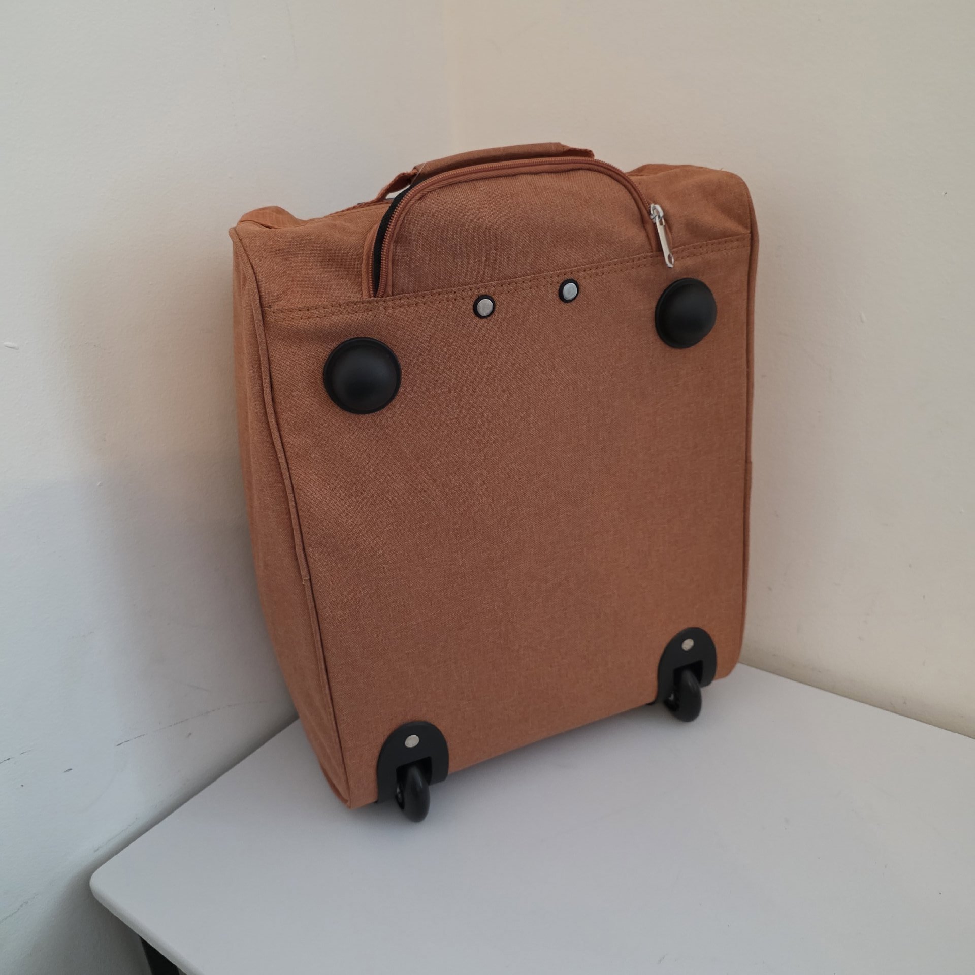 Lugg Brown Soft Fabric Travel Bag with Front Pocket, Lugg, Medium, New condition — preloved on SilentSale®
