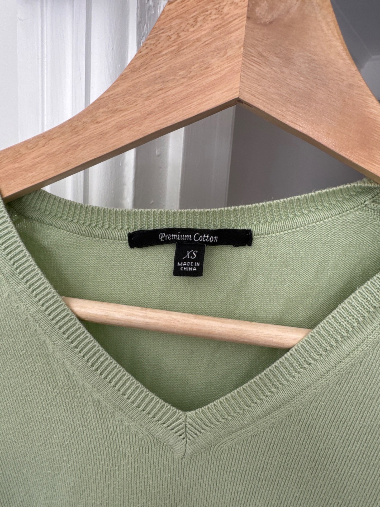 Green V-Neck Jumper, Unbranded, XS, Excellent condition — preloved on SilentSale®