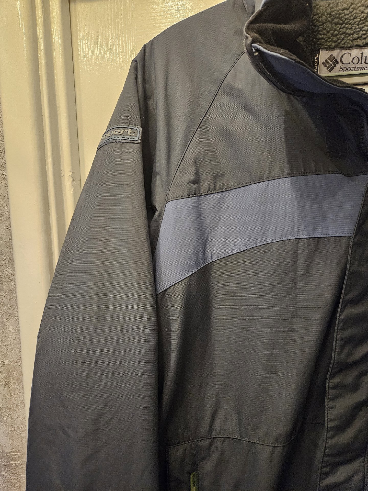 Columbia Grey Outdoor Jacket Size Small, Columbia, S, Like New condition — preloved on SilentSale®