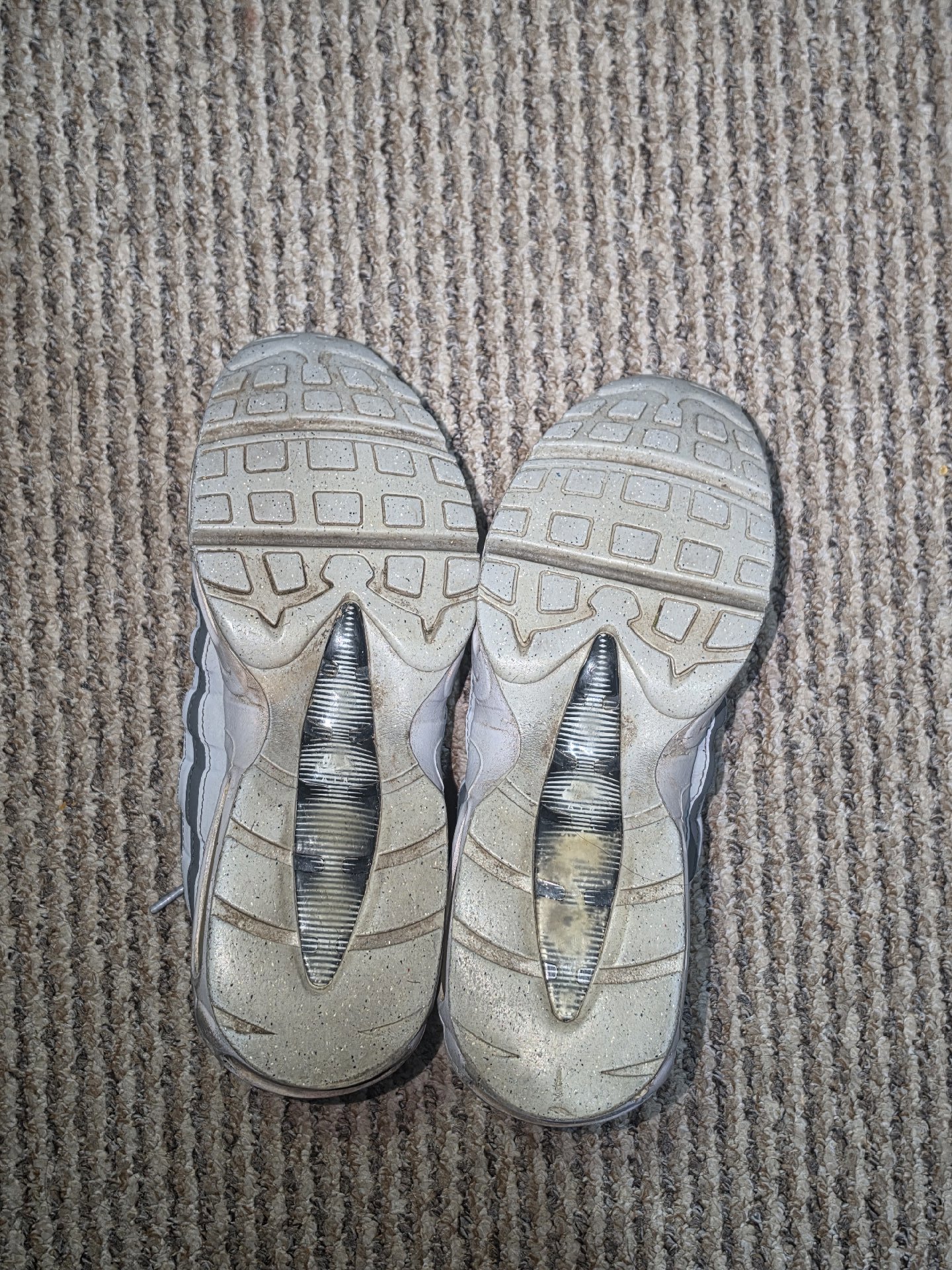 Nike Air Max 95 Essential Grey Trainers, Nike, 8, Good condition — preloved on SilentSale®