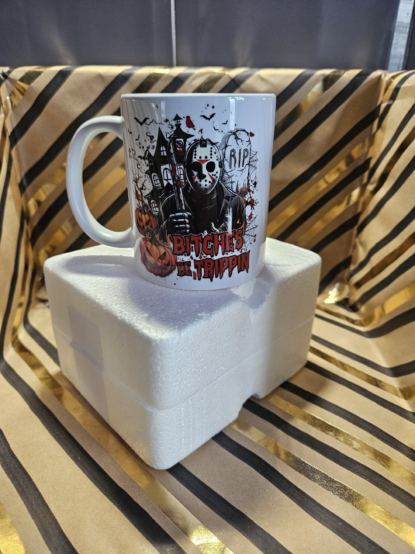 Halloween coffee mug, Unbranded, One Size, New condition — preloved on SilentSale®