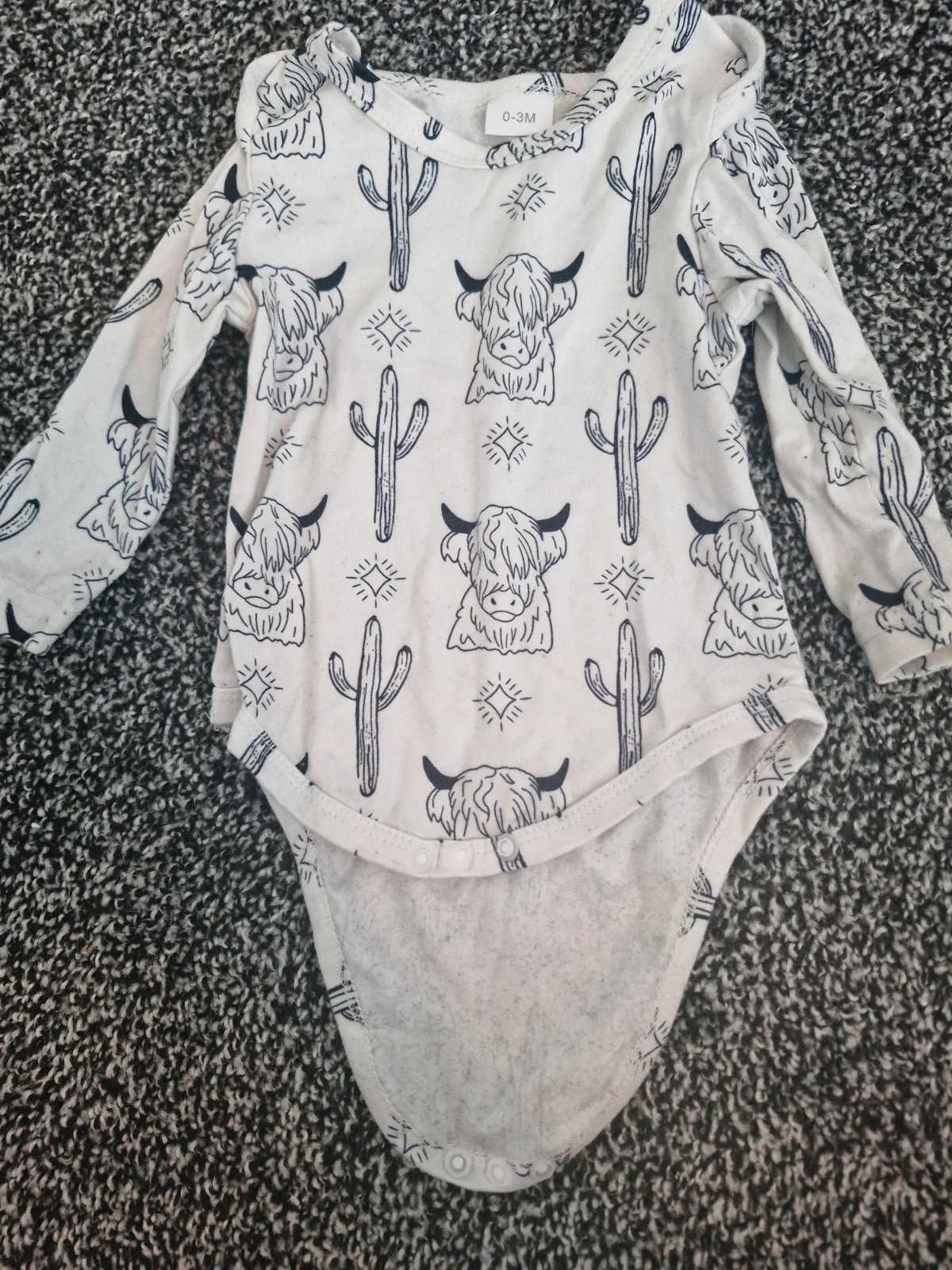 Highland cow outfit, Highland cow, 1-3M, Excellent condition — preloved on SilentSale®