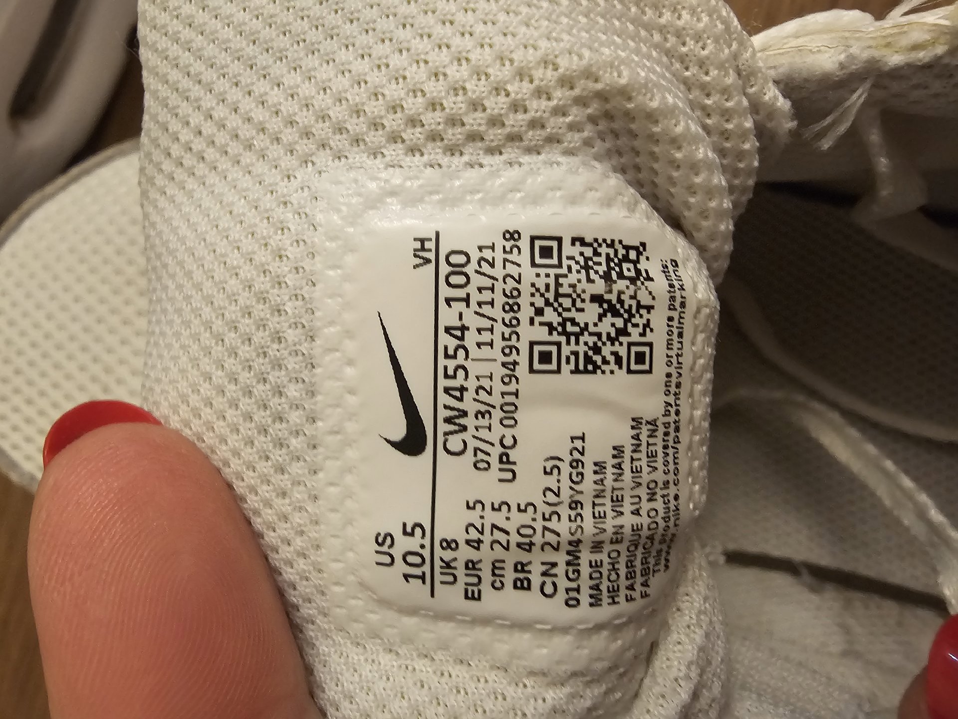 Nike Women Air Max Sc White Metalic Platnium CW4554-100 UK 8, Nike, 8, Good condition — preloved on SilentSale®