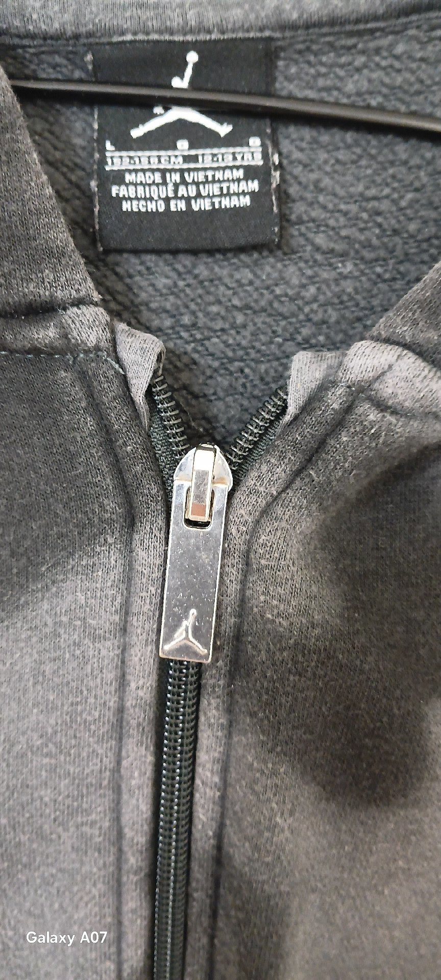 Jordan Boys Grey Camouflage Zip Hoodie – 12-13 Years, Jordan, 12-13 years, Excellent condition — preloved on SilentSale®