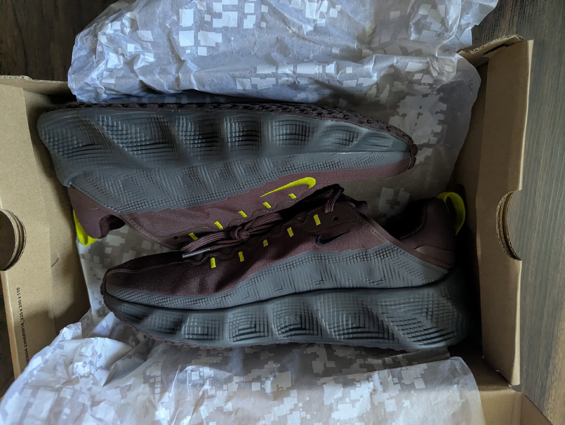 Nike Brown and Yellow Trainers – UK 6 / EUR 39, Nike, 6, New condition — preloved on SilentSale®