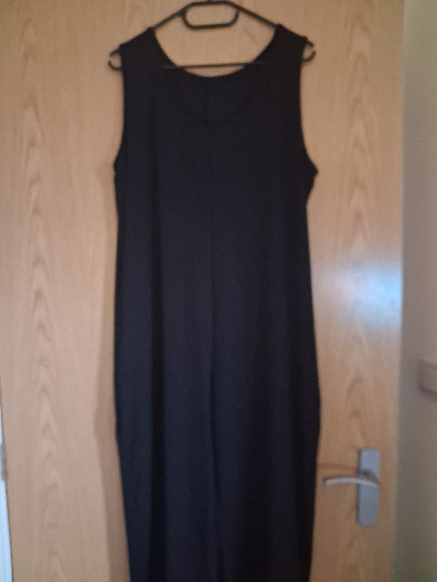 Black Sleeveless Maxi Dress 1XL, Select, XL, Excellent condition — preloved on SilentSale®