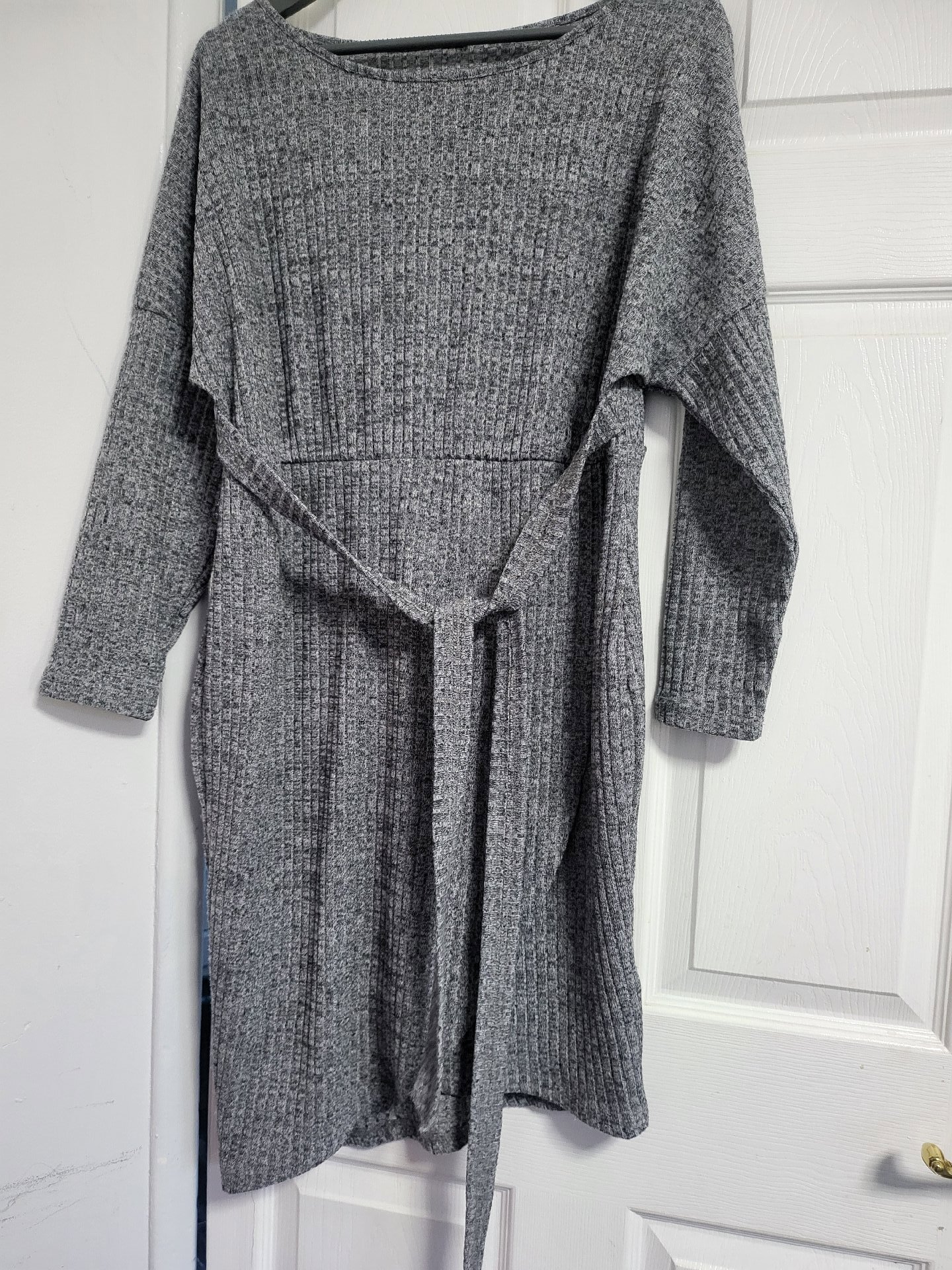 Grey Ribbed Knit Midi Dress with Tie Waist, PrettyLittleThing, 16, Excellent condition — preloved on SilentSale®