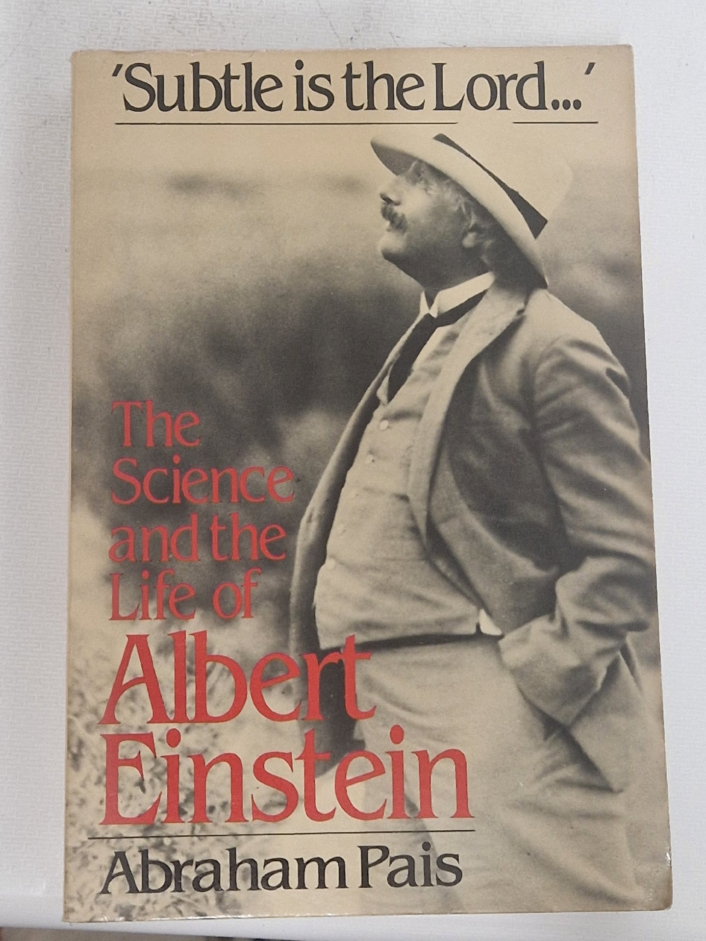 'Subtle is the Lord: The Science and the Life of Albert Einstein' by Abraham Pais, Unbranded, One Size, Good condition — preloved on SilentSale®