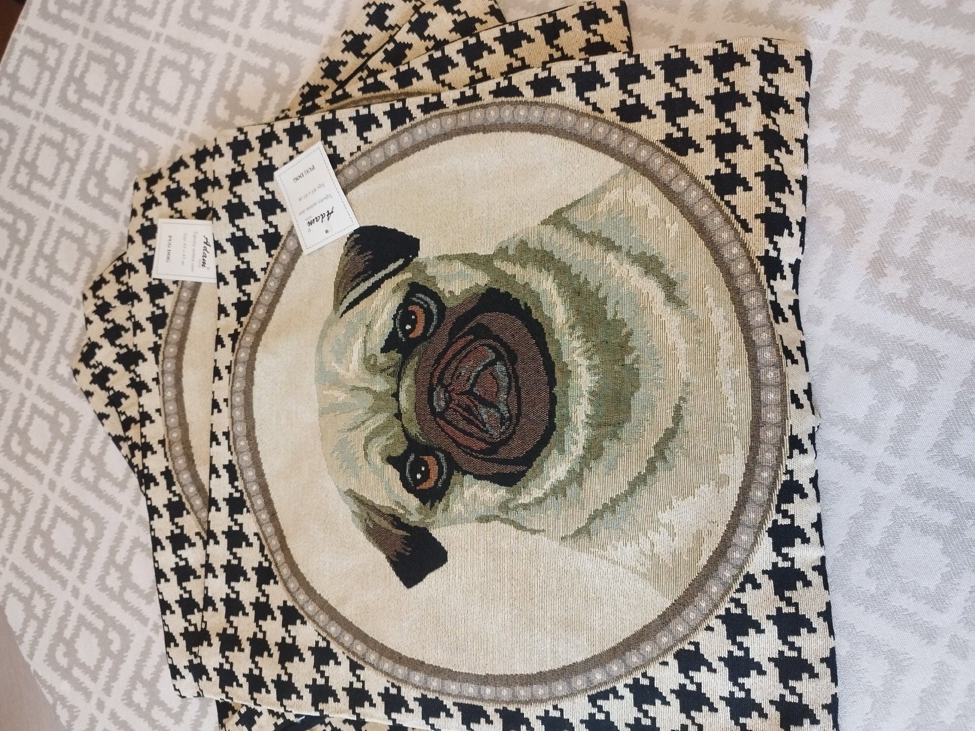 8× Adam Home Pug Dog Tapestry Cushion Cover 45x45 cm, Adam Home, One Size, New condition — preloved on SilentSale®