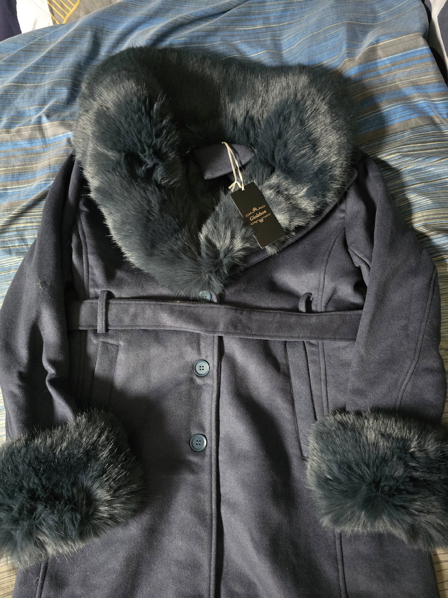 Claudine Navy Blue Faux Fur Collar and Cuff Coat, Giolshon, 12, New condition — preloved on SilentSale®