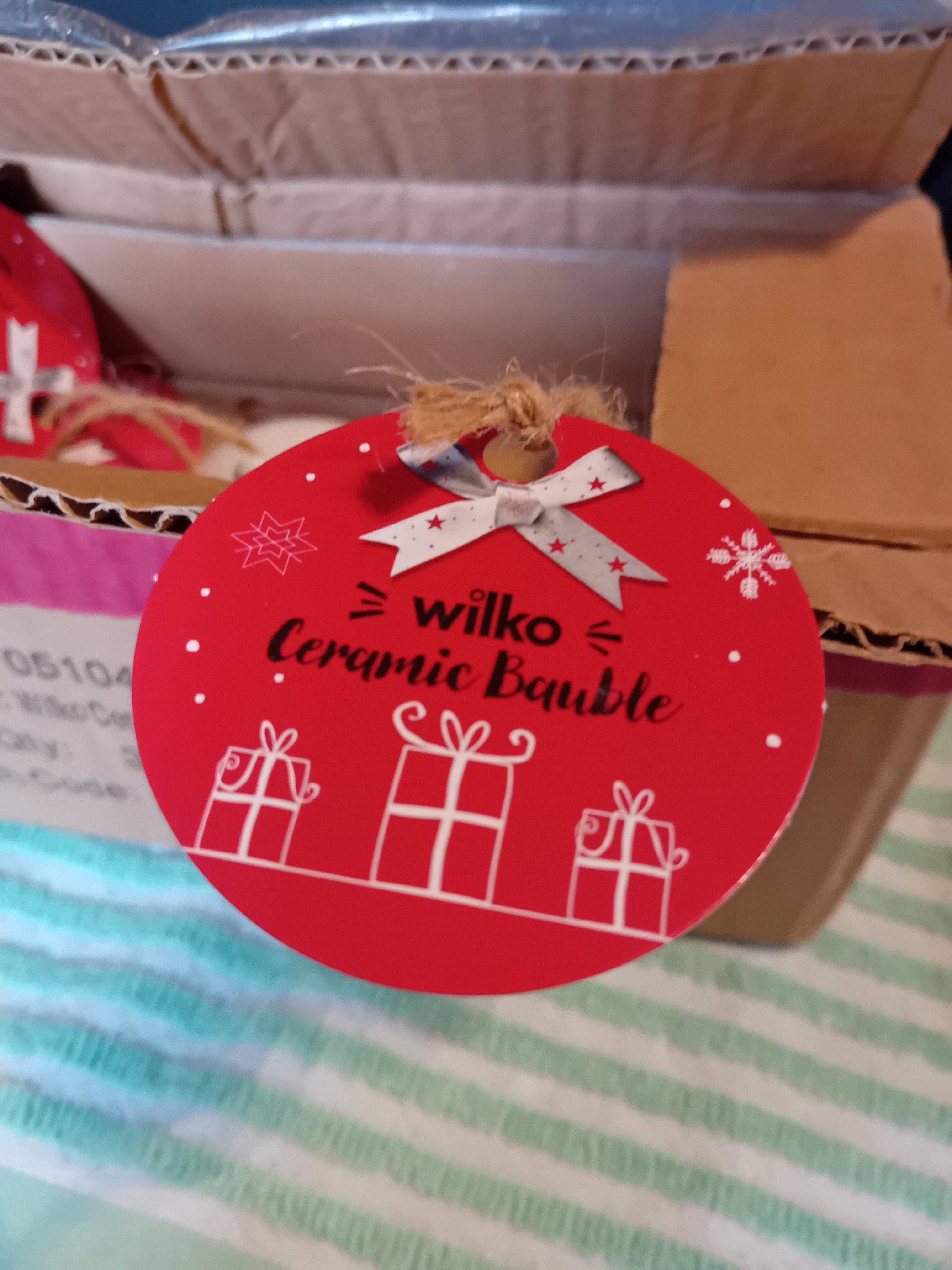 Wilko Ceramic Plain Baubles Set of 3, Wilko, Small, New condition — preloved on SilentSale®