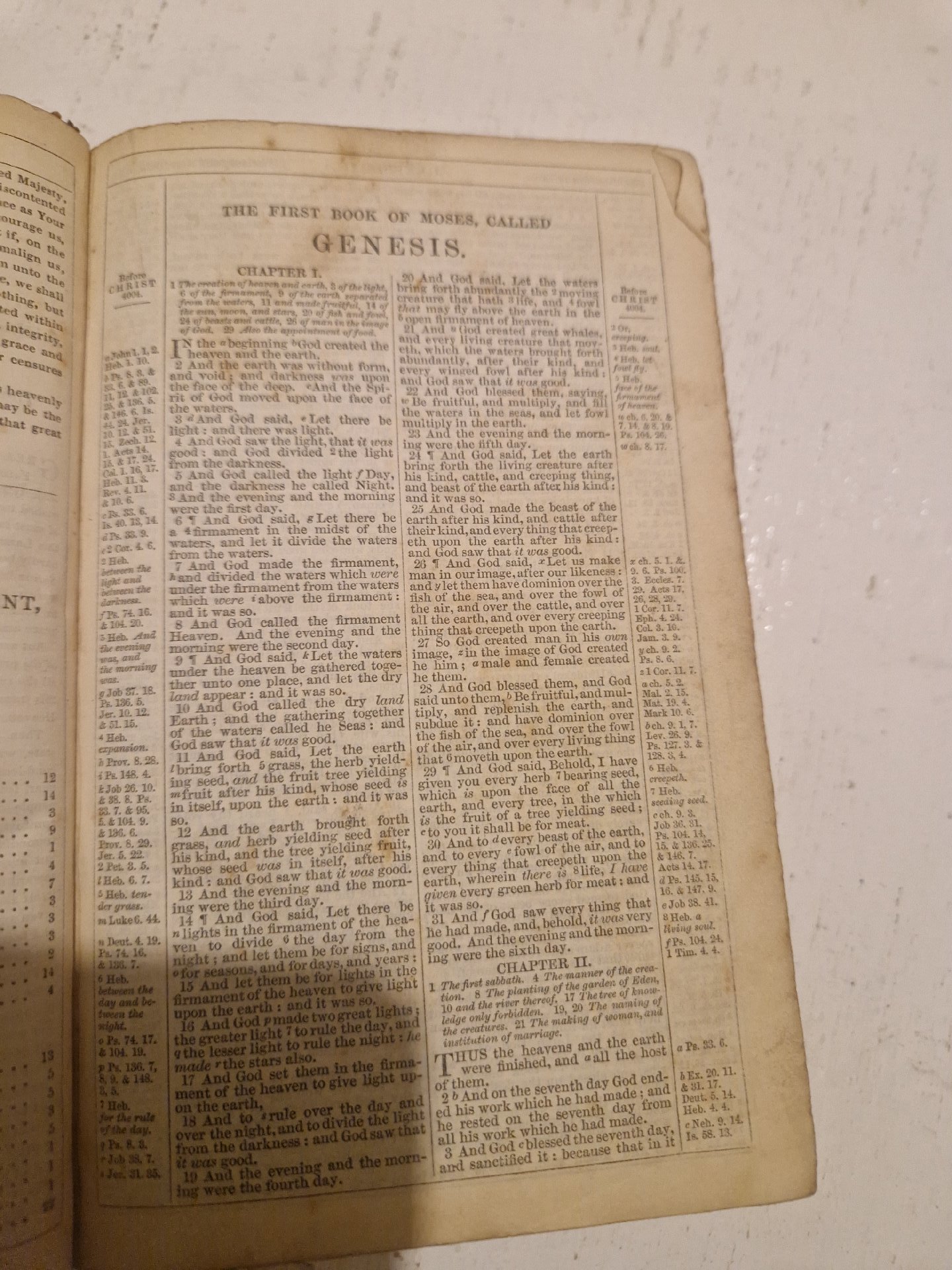 Antique leather-bound Holy Bible printed by George Eyre and William Spottiswoode for the Society for Promoting Christian Knowledge, circa 1840s, Unbranded, One Size, Excellent condition — preloved on SilentSale®