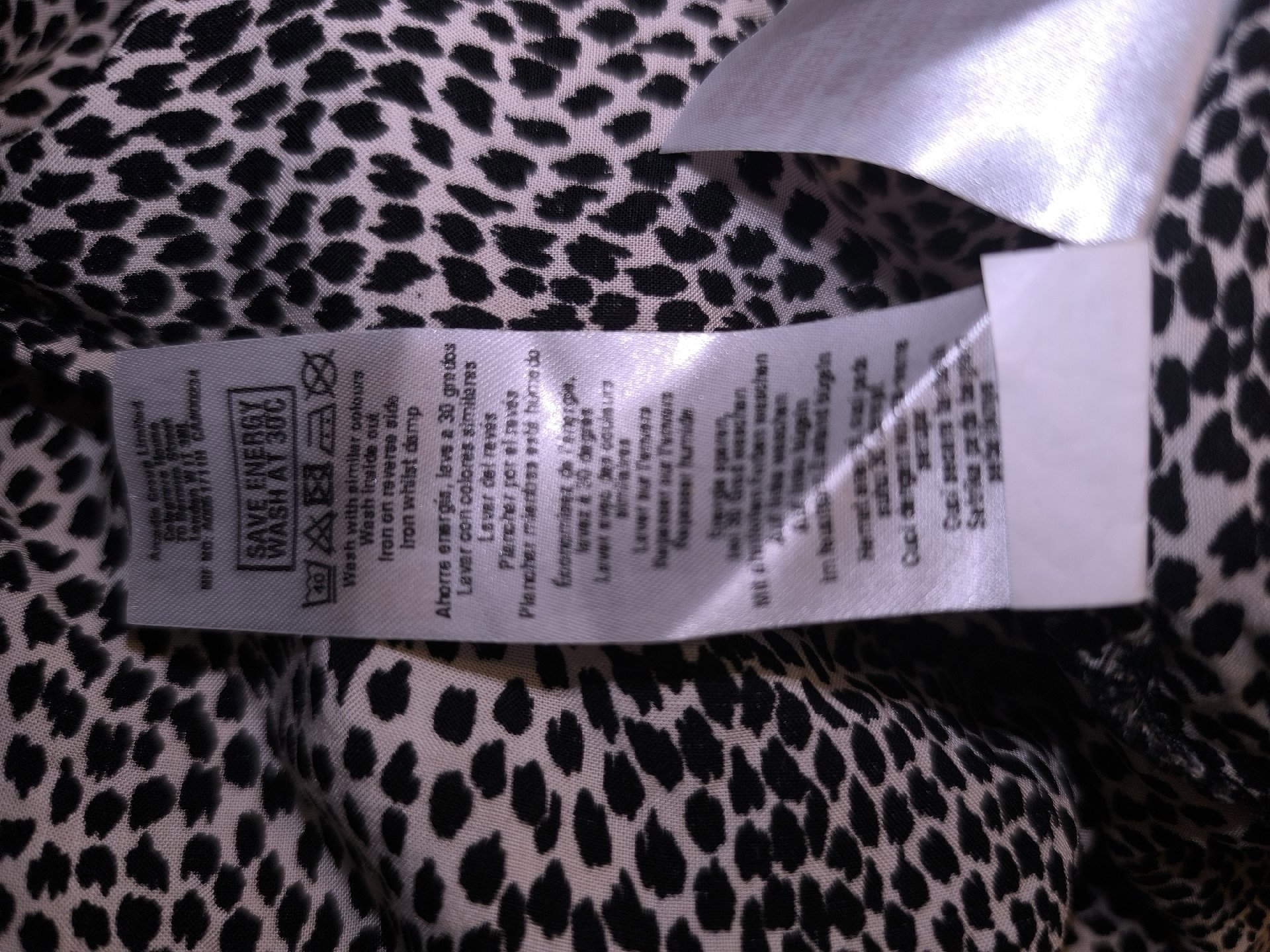 Dorothy Perkins Black and White Printed Blouse – UK 16, Dorothy Perkins, 16, Like New condition — preloved on SilentSale®