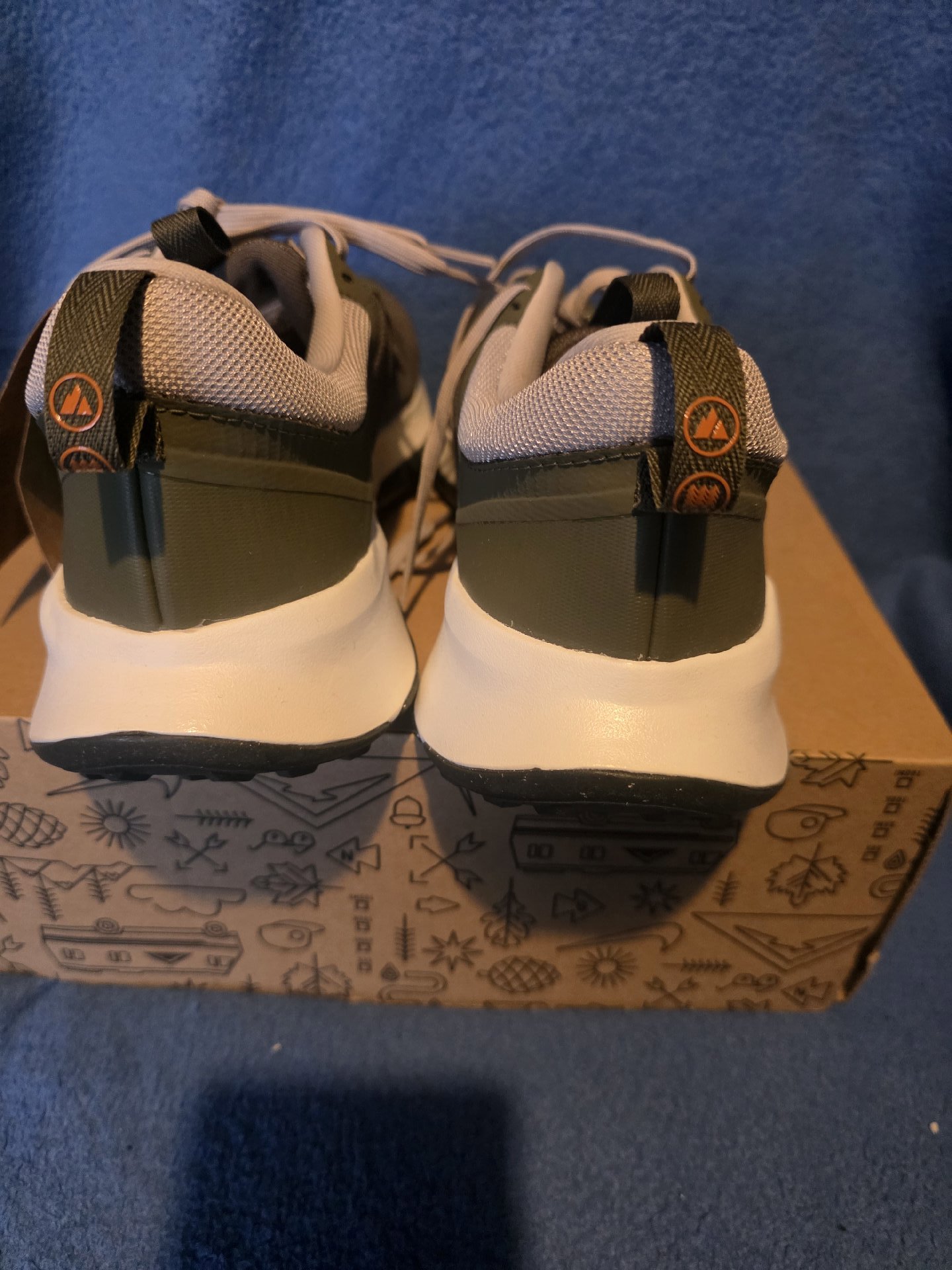 Nike React Pegasus Trail 4 Trainers, Nike, 9, New condition — preloved on SilentSale®