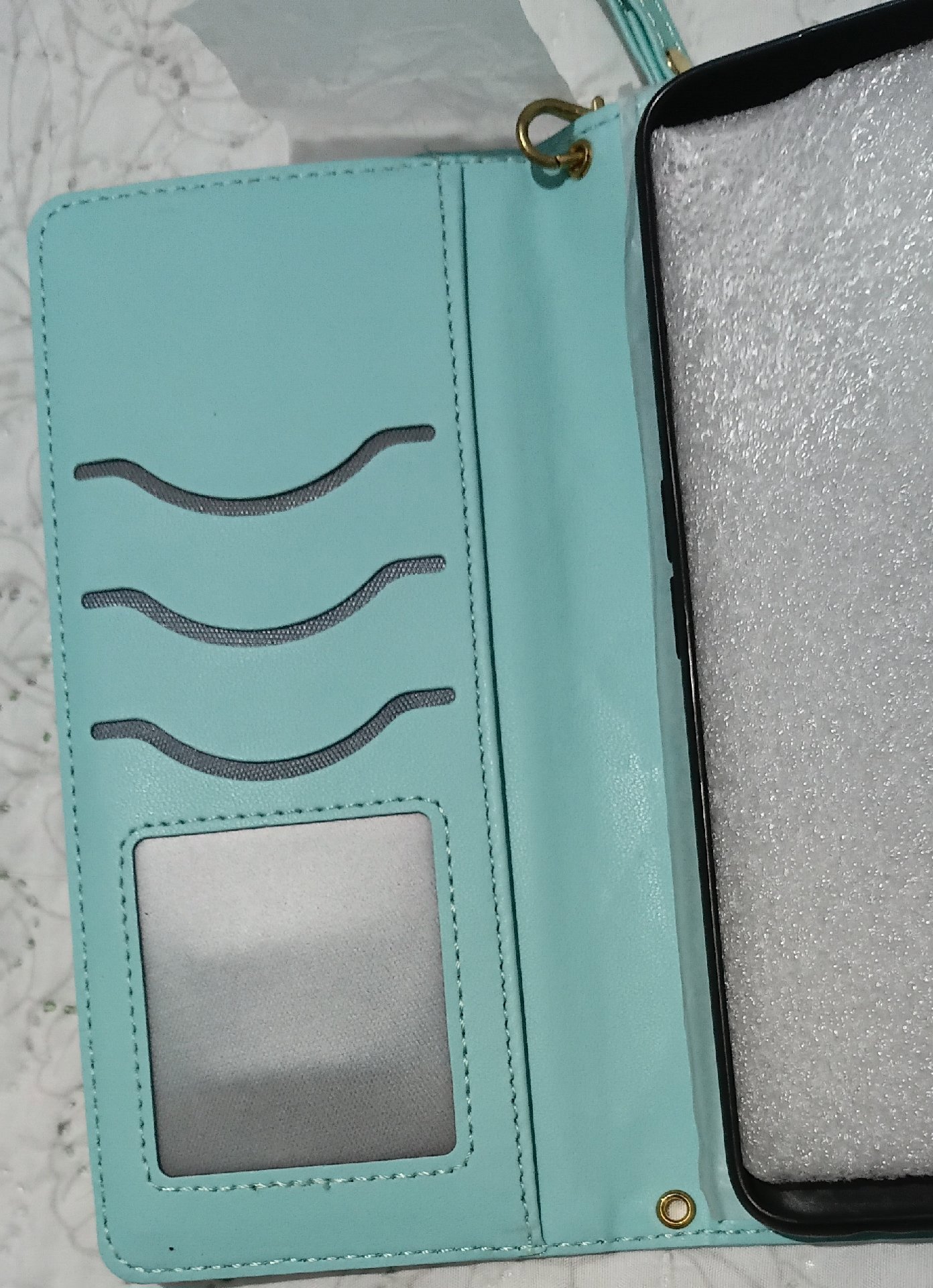 Glasgow Keyring, Blue Quilted Phone Case & Earrings Set, Kasury, One Size, Excellent condition — preloved on SilentSale®