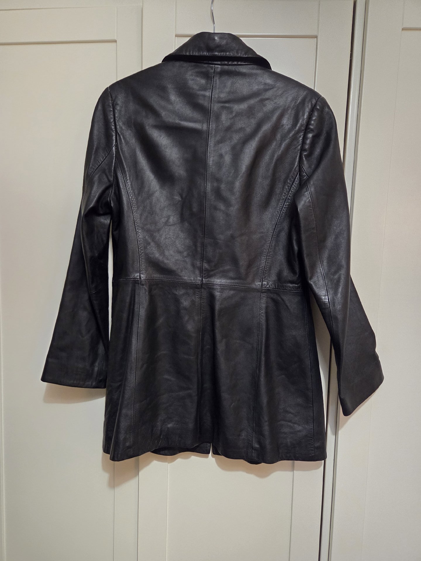 Marks & Spencer Black Leather Longline Jacket – Size 10, Marks & Spencer, S (50-52cm), Excellent condition — preloved on SilentSale®