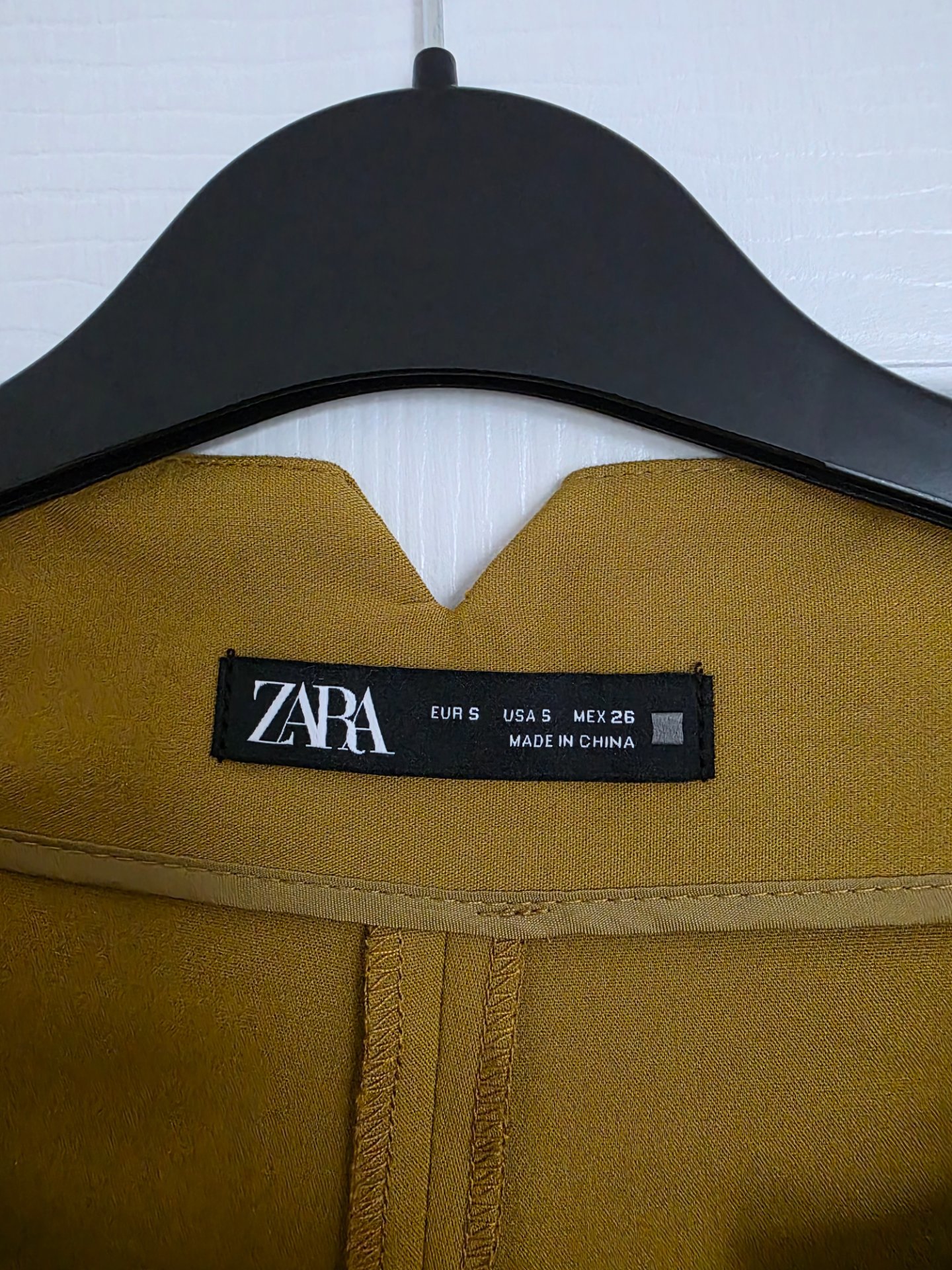 Zara Mustard High-Waisted Trousers – Size S, Zara, S, Excellent condition — preloved on SilentSale®