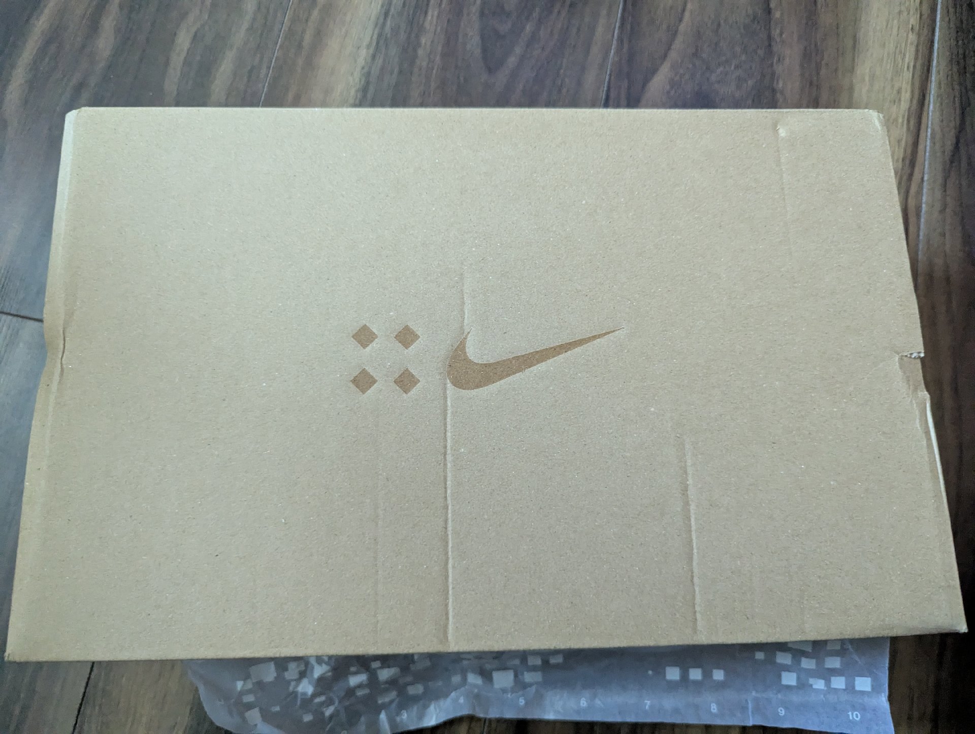 Nike Brown and Yellow Trainers – UK 6 / EUR 39, Nike, 6, New condition — preloved on SilentSale®