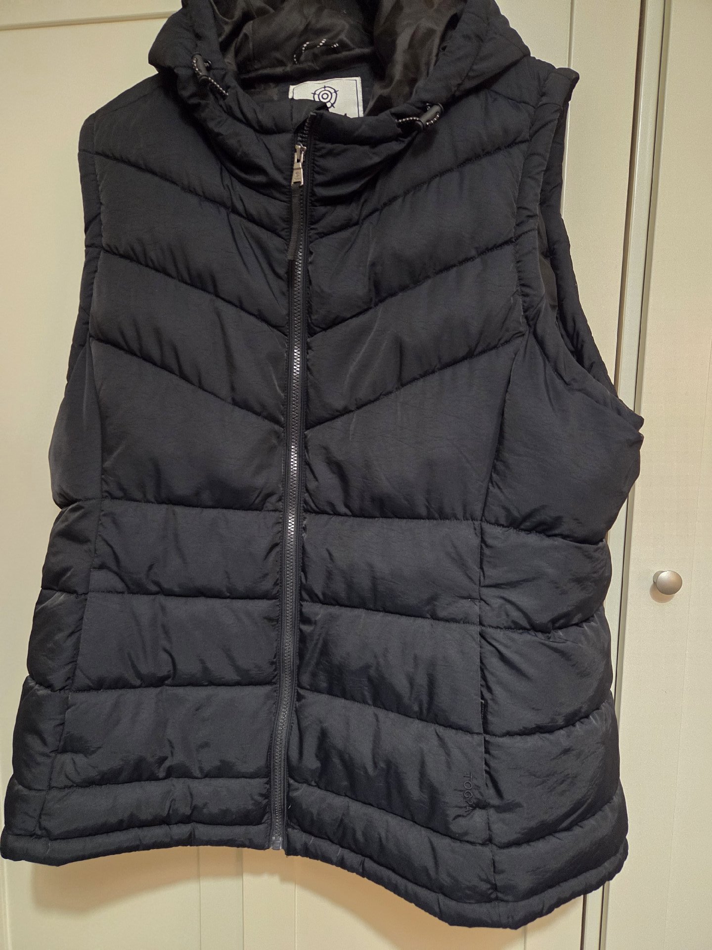TOG24 Black Padded Hooded Gilet Waistcoat, Tog 24, 20, Excellent condition — preloved on SilentSale®