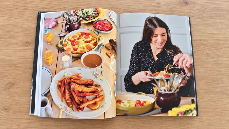 Jamie Oliver Together Cookbook, Jamie Oliver, One Size, New condition — preloved on SilentSale®
