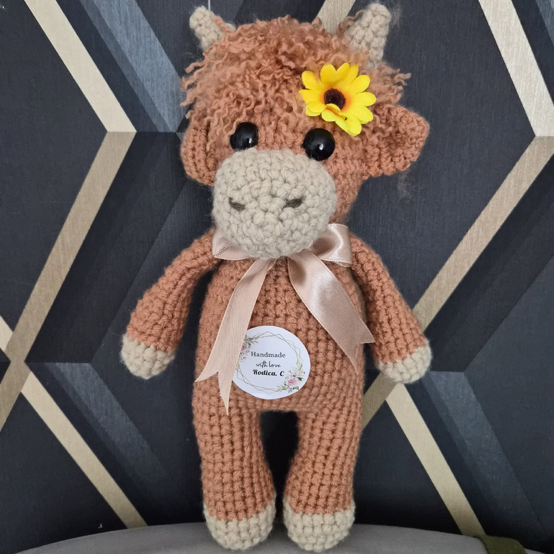 Handmade Crochet Brown Cow Soft Toy with Flower and Bow, handmade beautiful crochet, 6 years, New condition — preloved on SilentSale®