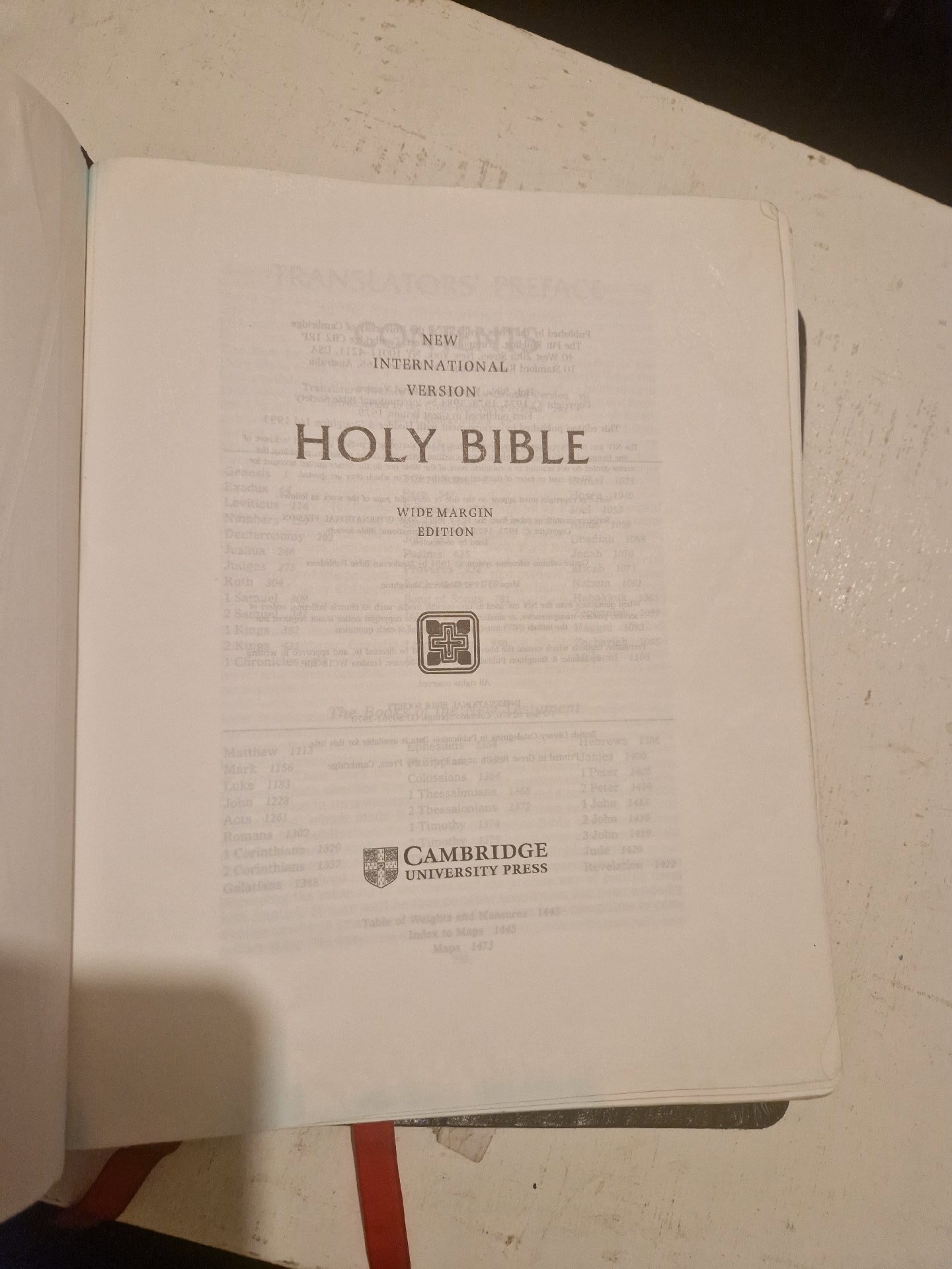 Leather-bound Holy Bible, International Version, International, One Size, Excellent condition — preloved on SilentSale®