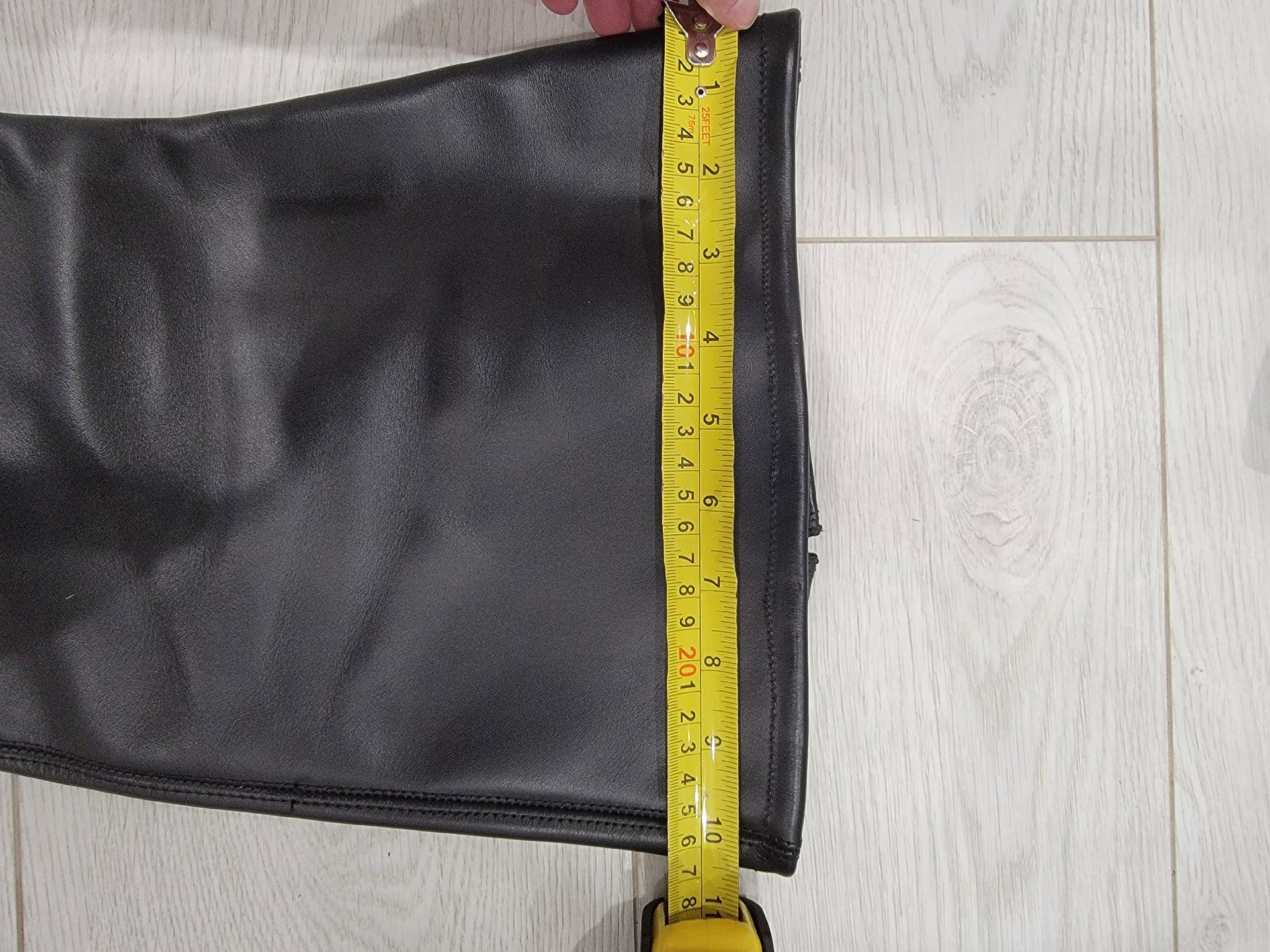 Black Leather Thigh High Boots, Leg San, 5, Good condition — preloved on SilentSale®