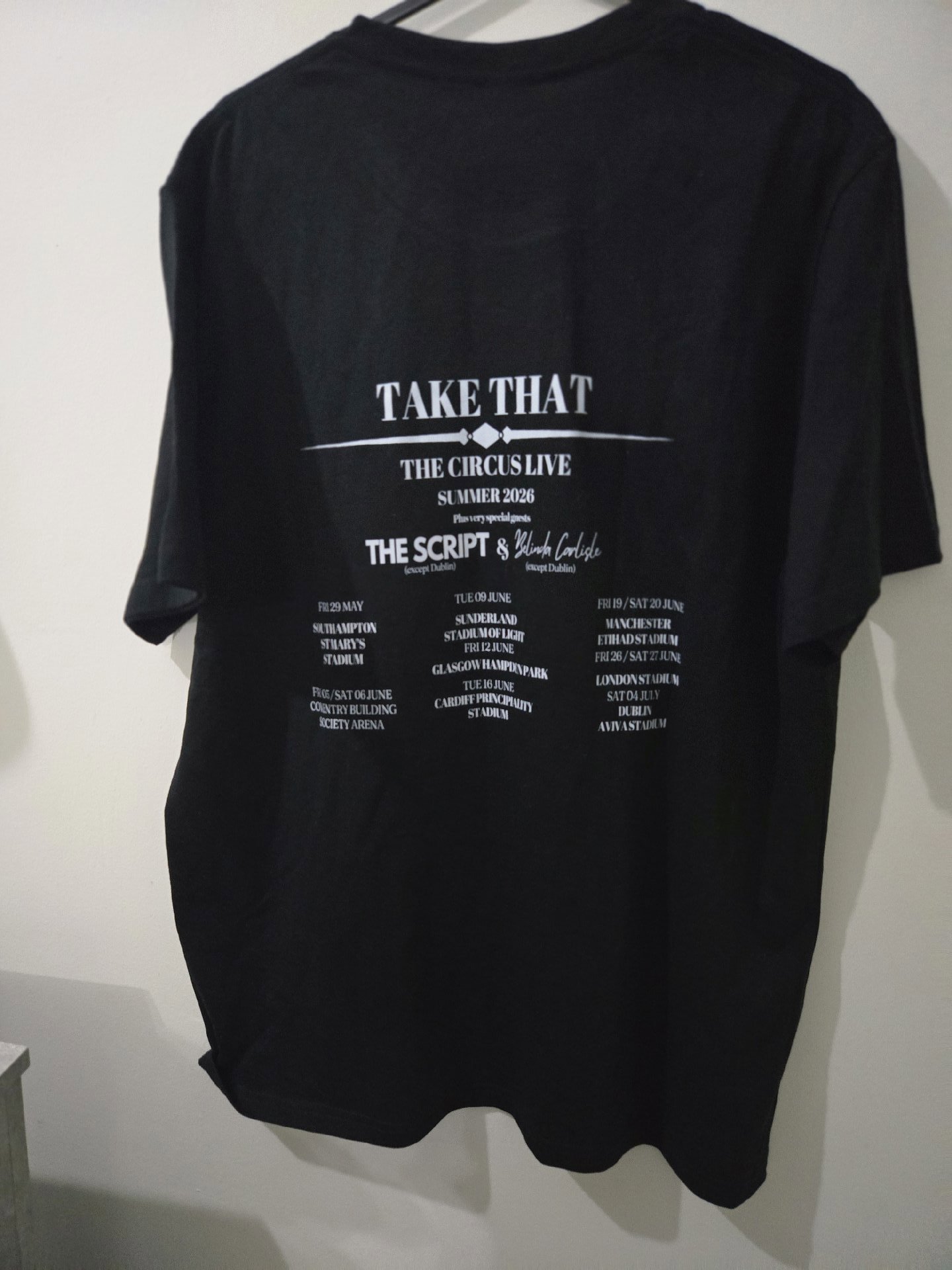 Take That The Circus Summer 2026 Black Graphic T-Shirt XL, Unbranded, XL, Good condition — preloved on SilentSale®