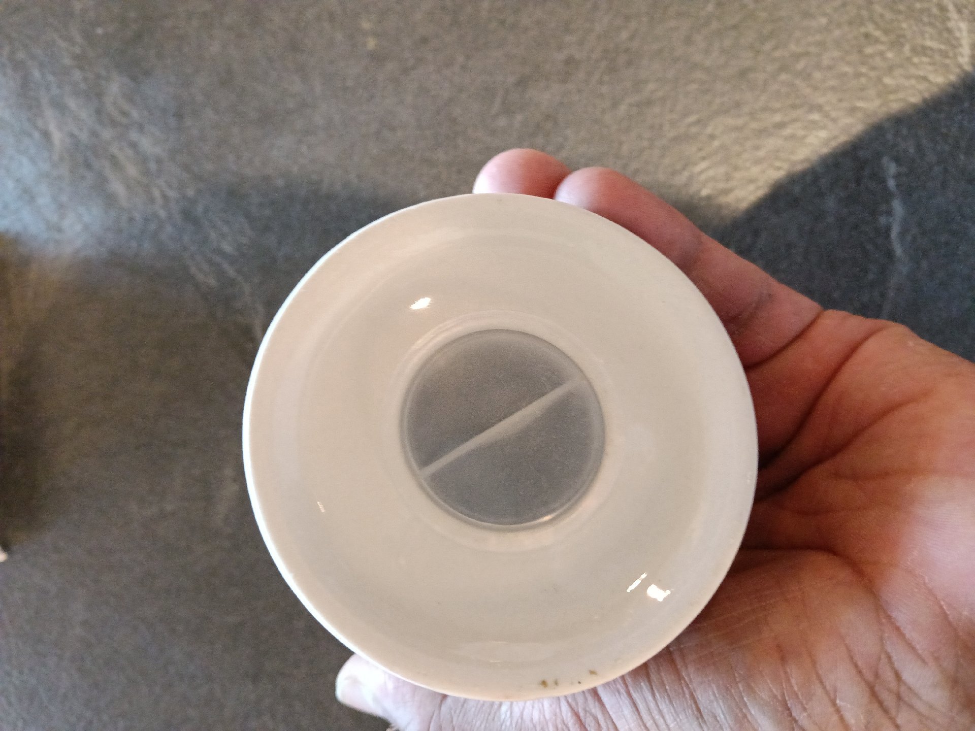 London Souvenirs Ceramic Money Box, Unbranded, One Size, Excellent condition — preloved on SilentSale®