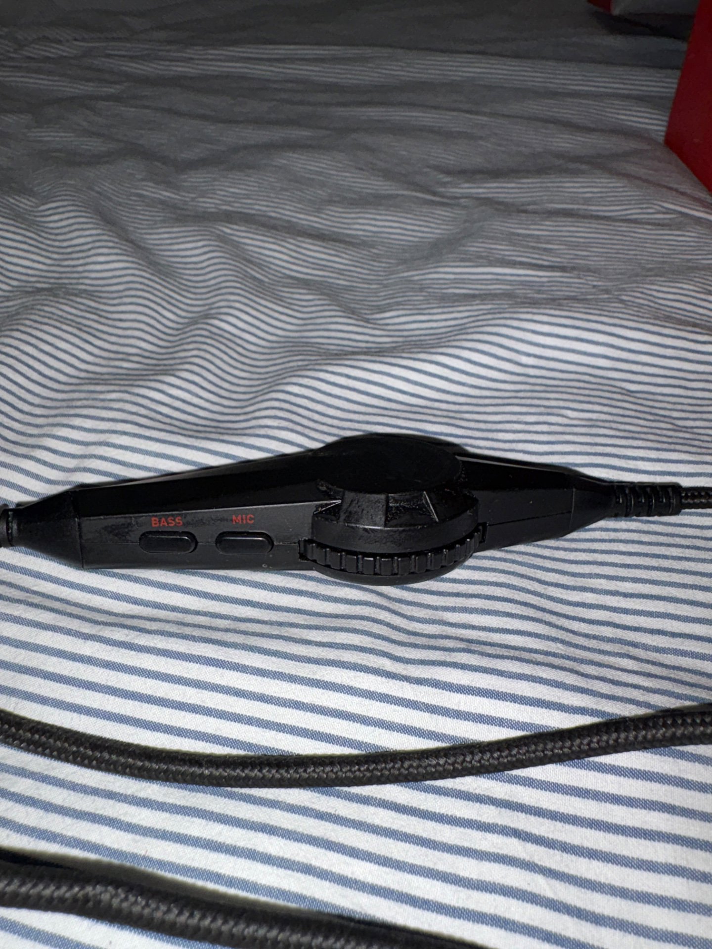 MSI DS502 Gaming Headset, MSI, One Size, Good condition — preloved on SilentSale®