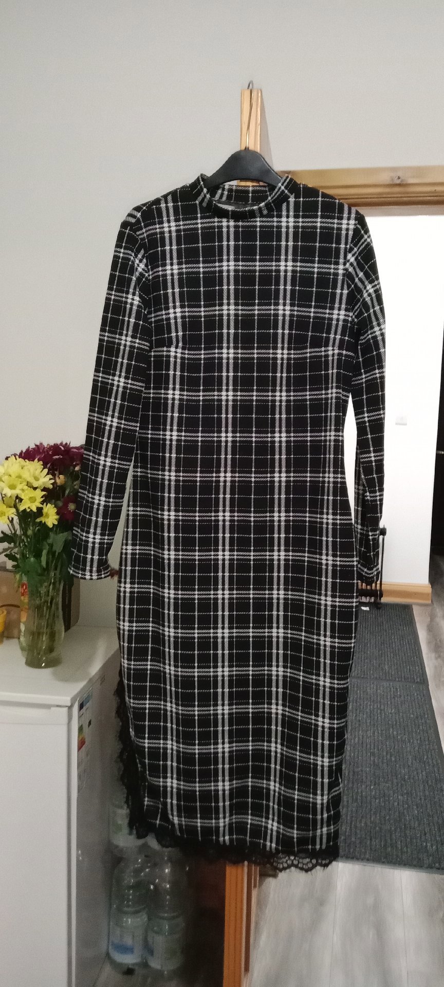 Black and White Checked Long Sleeve Midi Dress, Shein, 16, Like New condition — preloved on SilentSale®