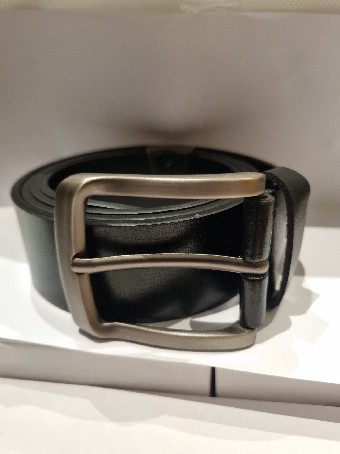 Black Leather Belt with Silver Buckle, Unbranded, 44", New condition — preloved on SilentSale®