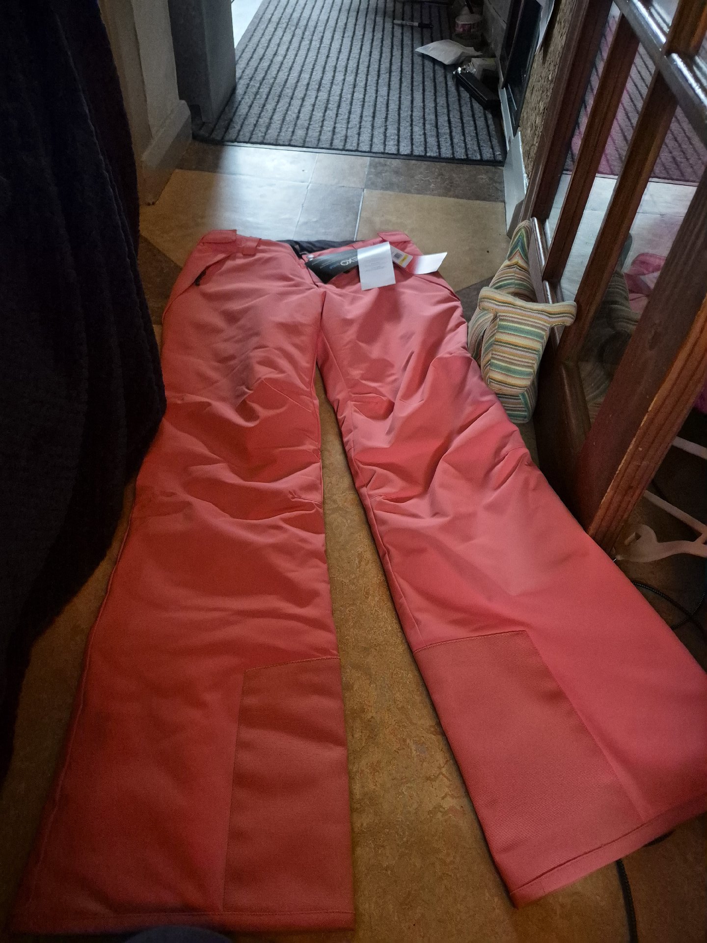 Spyder Women Pink Section Ski Pants – Size M, Spyder, M, New condition — preloved on SilentSale®