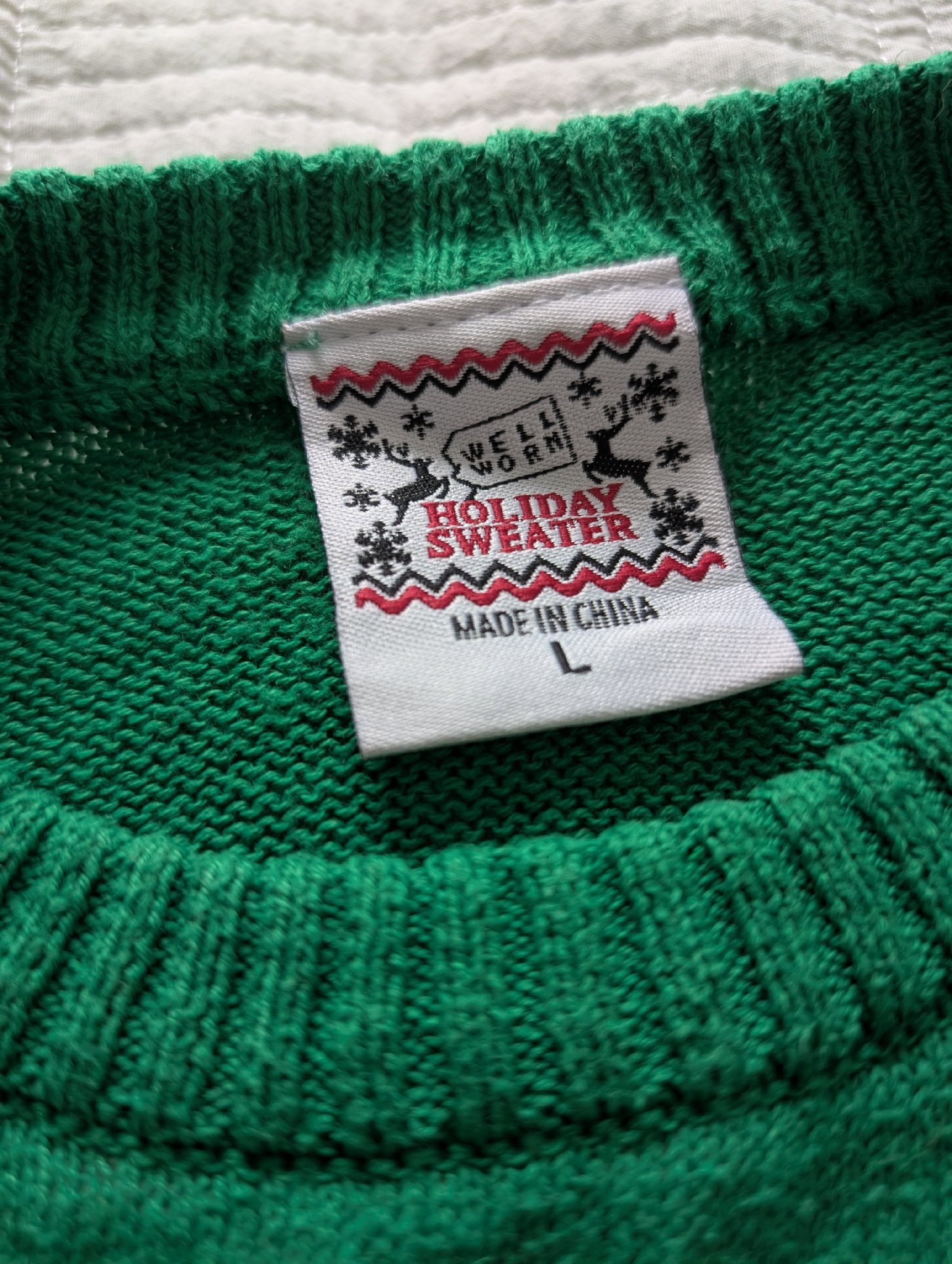 Well Worn Green Santa Floss Christmas Jumper – Large, Well Worn, L, Good condition — preloved on SilentSale®