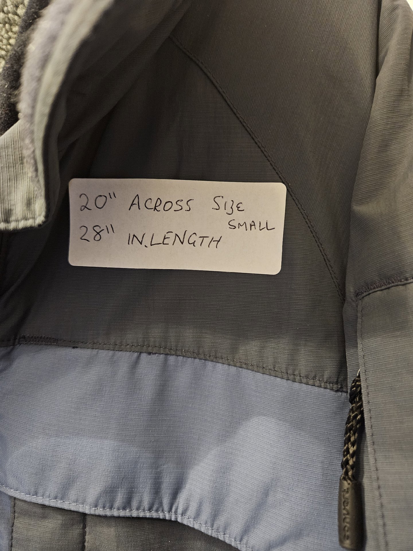 Columbia Grey Outdoor Jacket Size Small, Columbia, S, Like New condition — preloved on SilentSale®