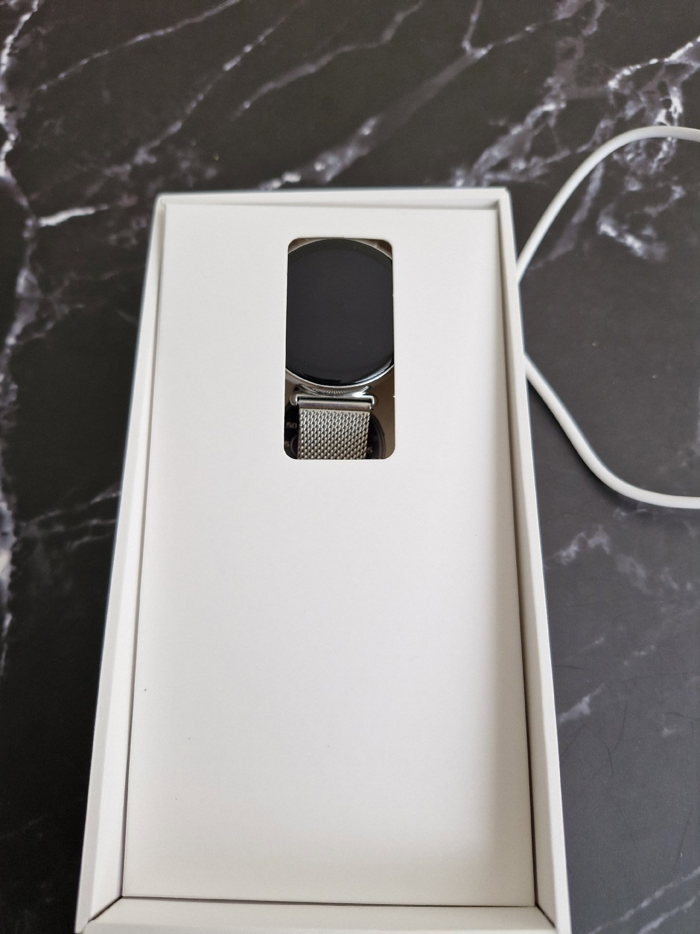 Smart Watch Silver Mesh Strap, Marsyu, One Size, New condition — preloved on SilentSale®