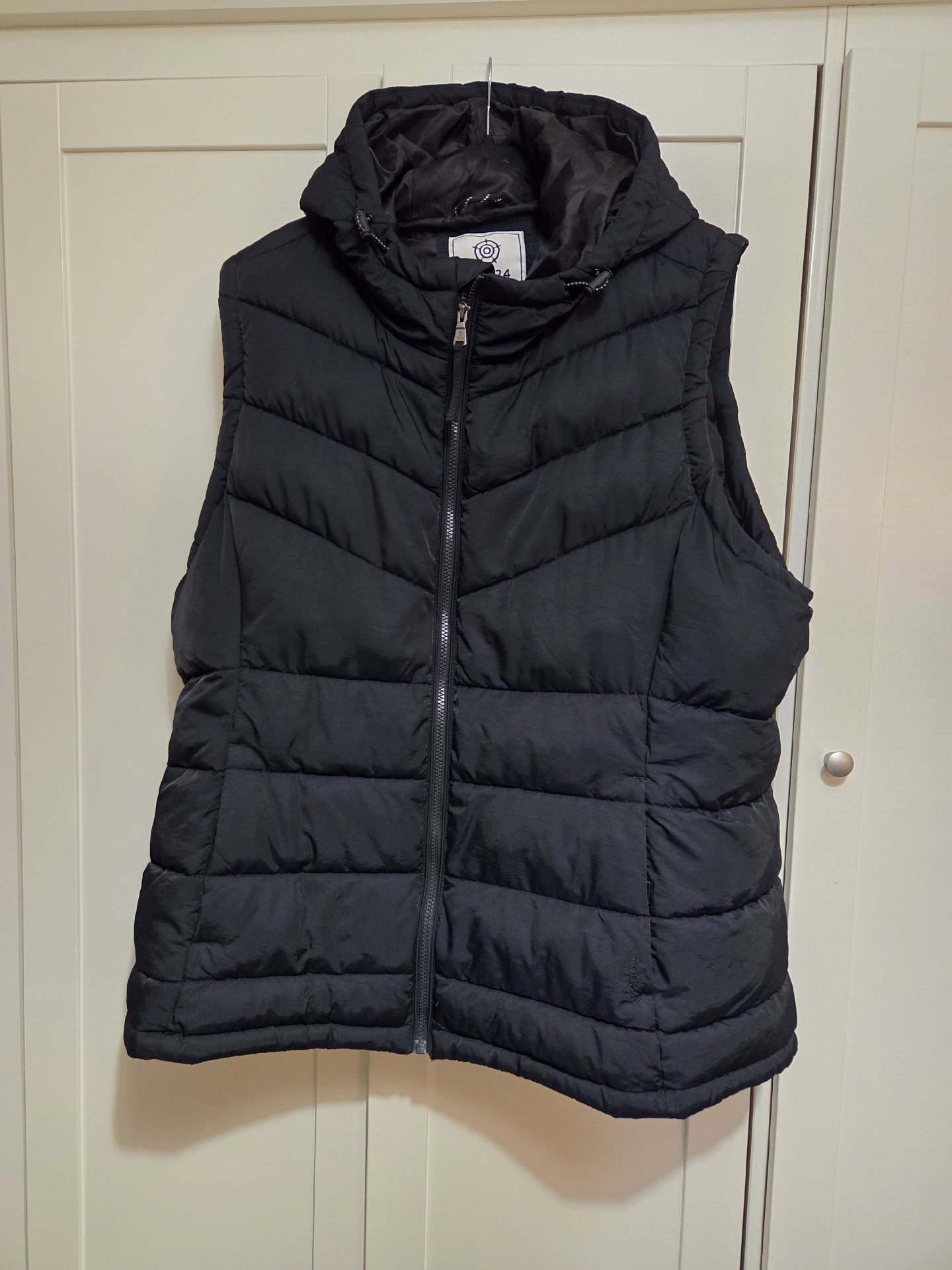 TOG24 Black Padded Hooded Gilet Waistcoat, Tog 24, 20, Excellent condition — preloved on SilentSale®
