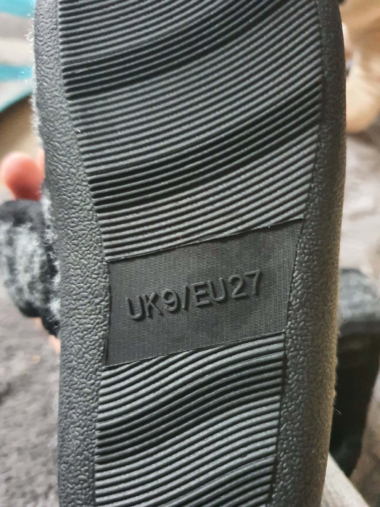 Todler Grey Fleece Slip-On Slippers – UK 9 , Amazon, 9, Excellent condition — preloved on SilentSale®