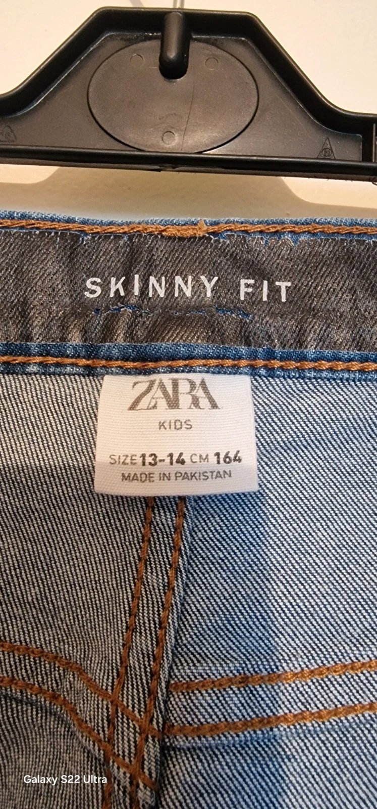 Girls jeans, Zara, 14 years / 164 cm, Like New condition — preloved on SilentSale®
