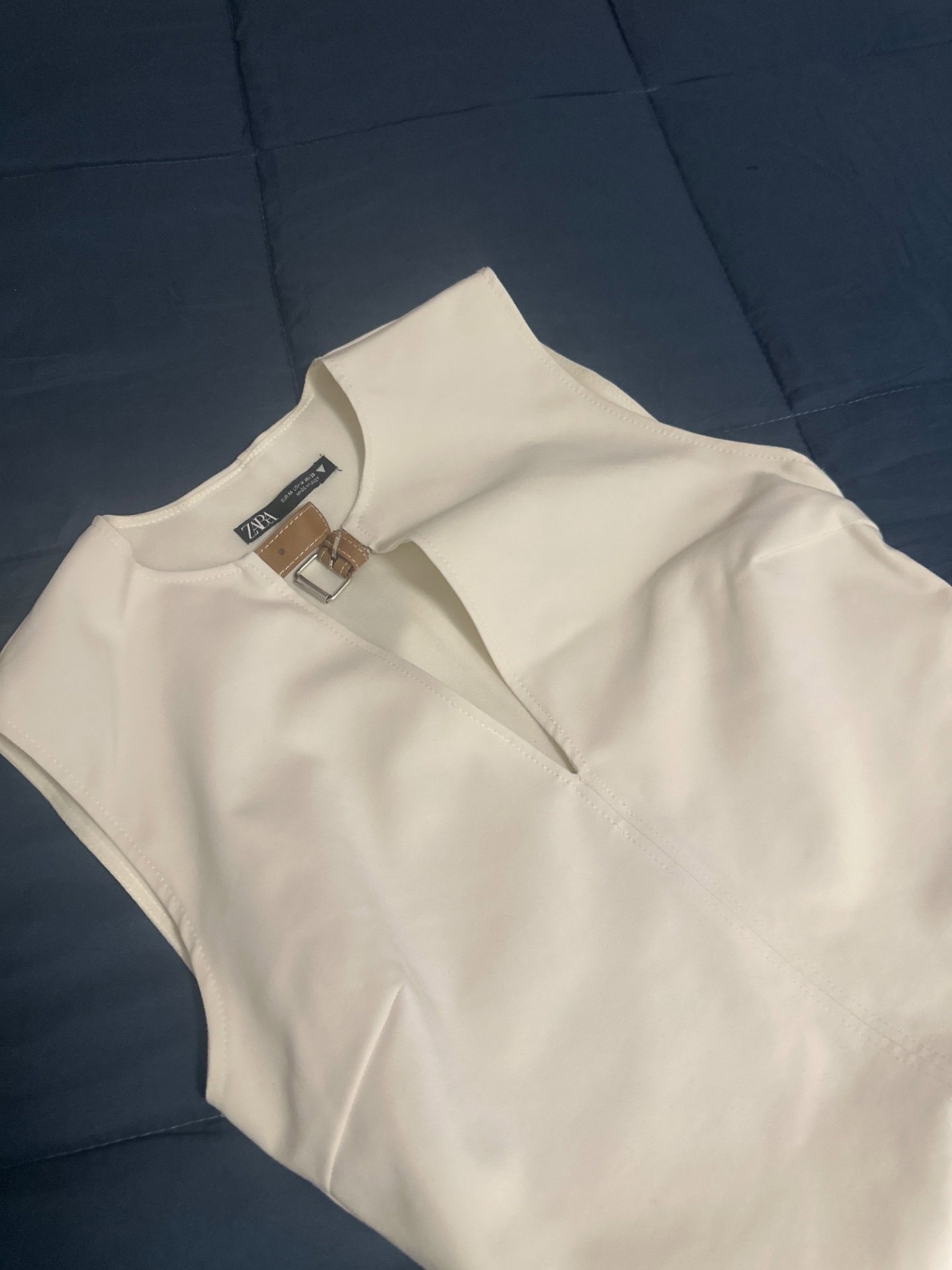 Zara White Sleeveless Top – Size M, Zara, M, Excellent condition — preloved on SilentSale®
