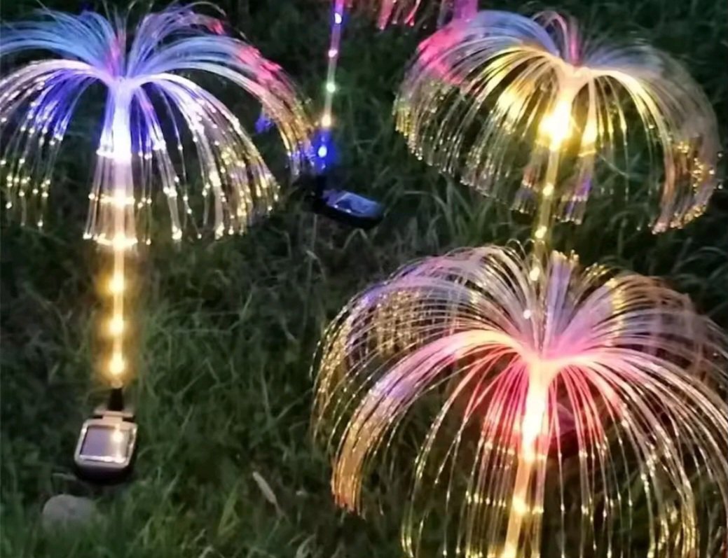 3x garden solar lights NEW, Unbranded, One Size, Excellent condition — preloved on SilentSale®