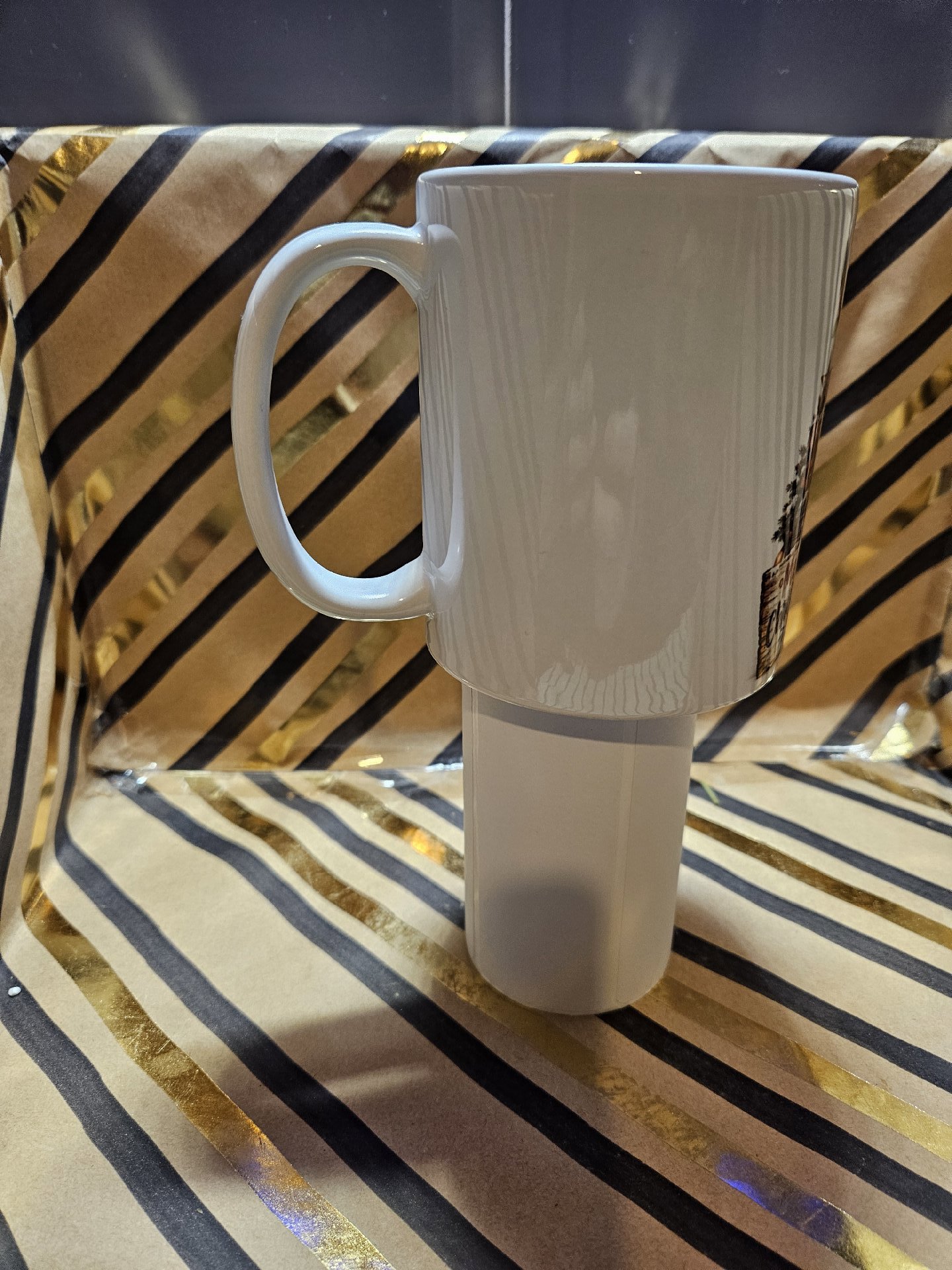Christmas Highland Cow Ceramic Mug, Unbranded, One Size, New condition — preloved on SilentSale®