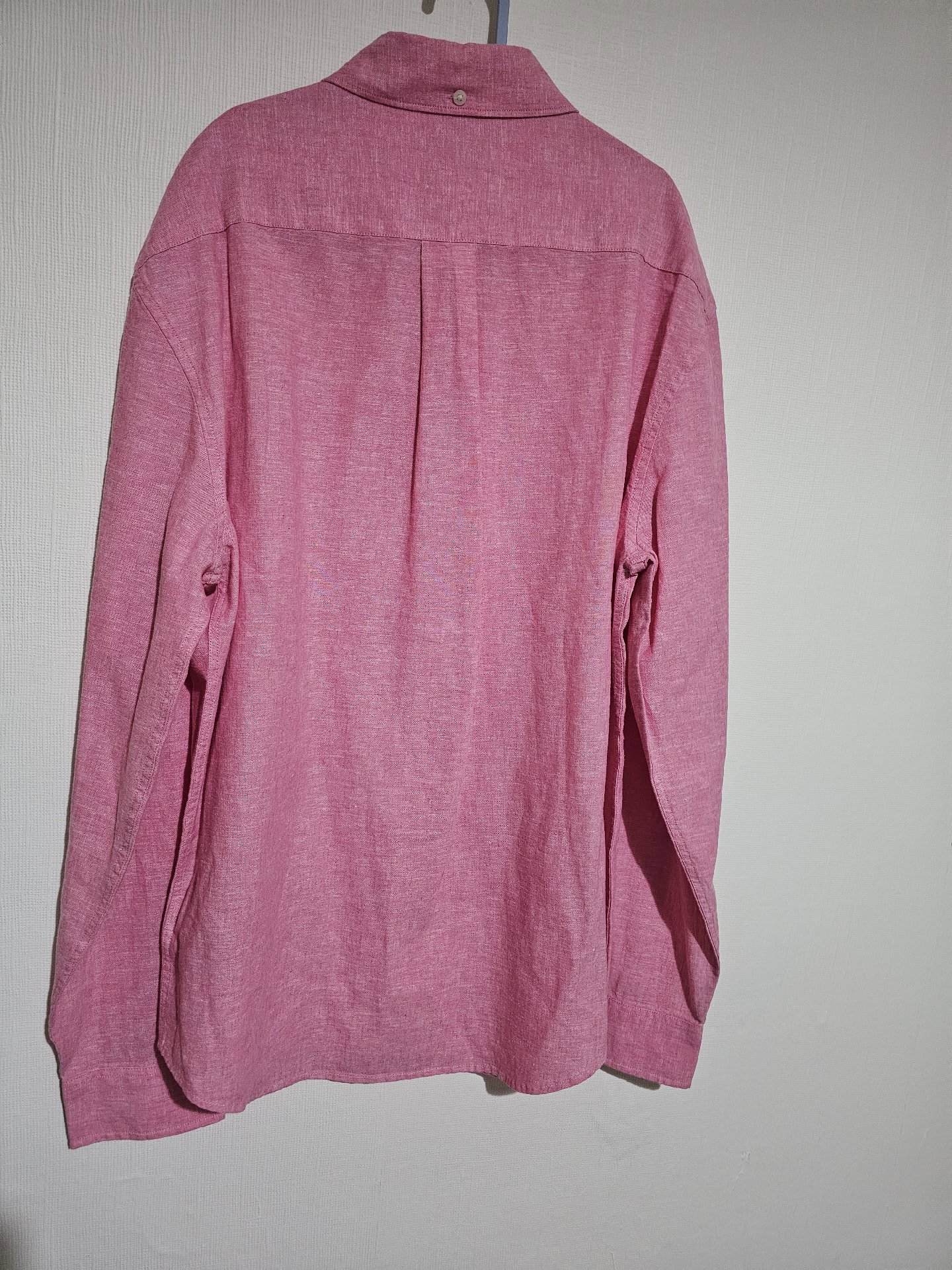  Pink Button-Down Shirt – Size M, Unbranded, M, New condition — preloved on SilentSale®
