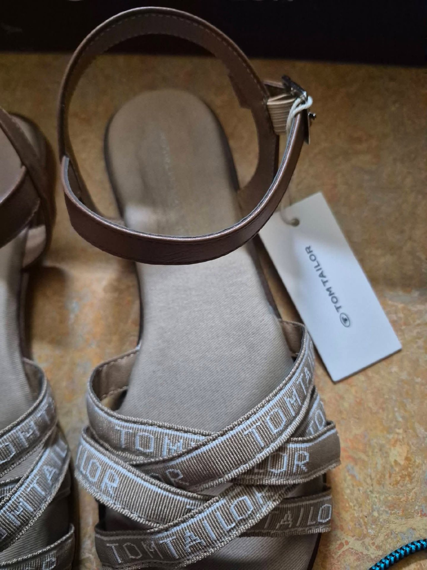 Tom Tailor Brown Strappy Sandals – UK 5 / EU 38, TOM TAILOR, 5, New condition — preloved on SilentSale®
