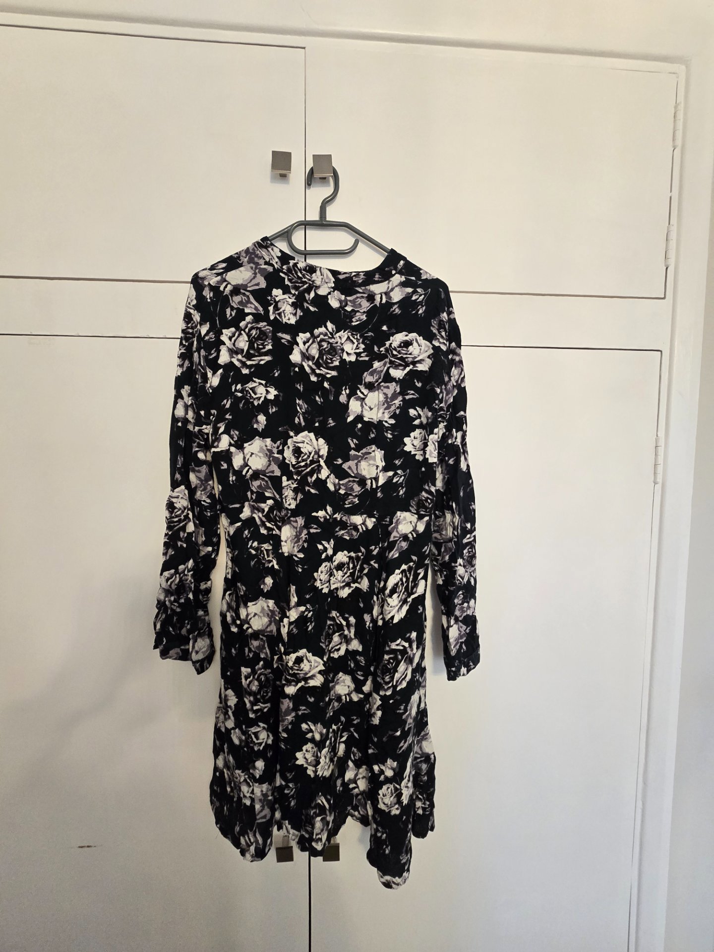 Floral printed dress, ALE, L, Good condition — preloved on SilentSale®