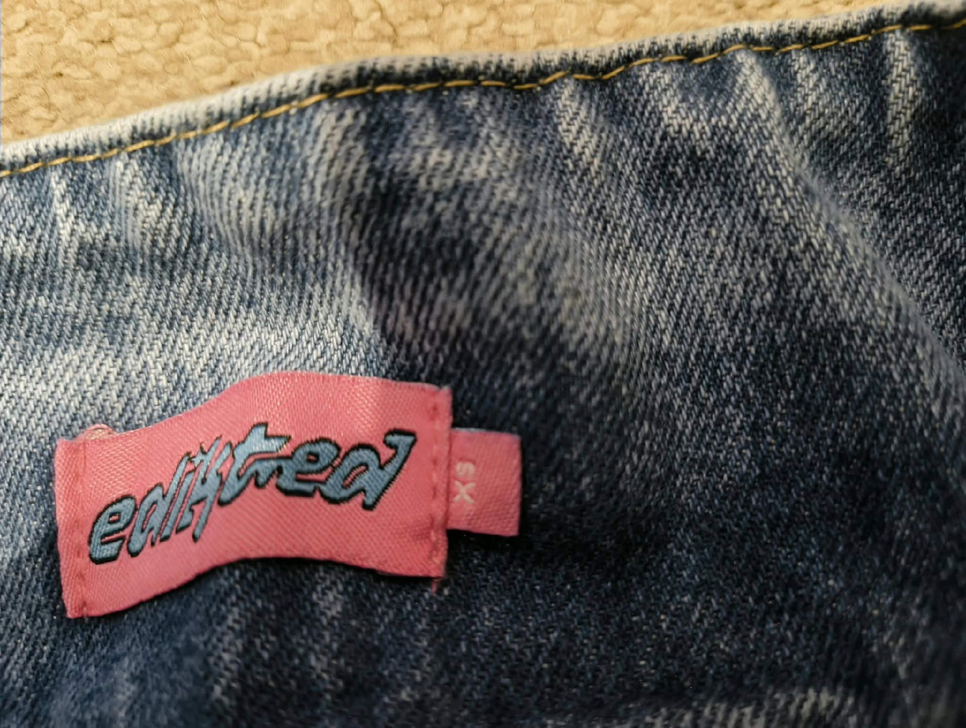 Edikted Denim Pleated Skort with Belt – XS, Edikted, XS, Excellent condition — preloved on SilentSale®
