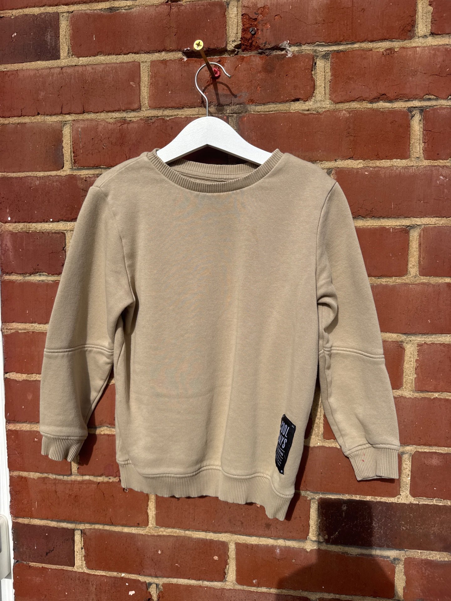 Beige Crew Neck Sweatshirt, George, 6 years, Good condition — preloved on SilentSale®