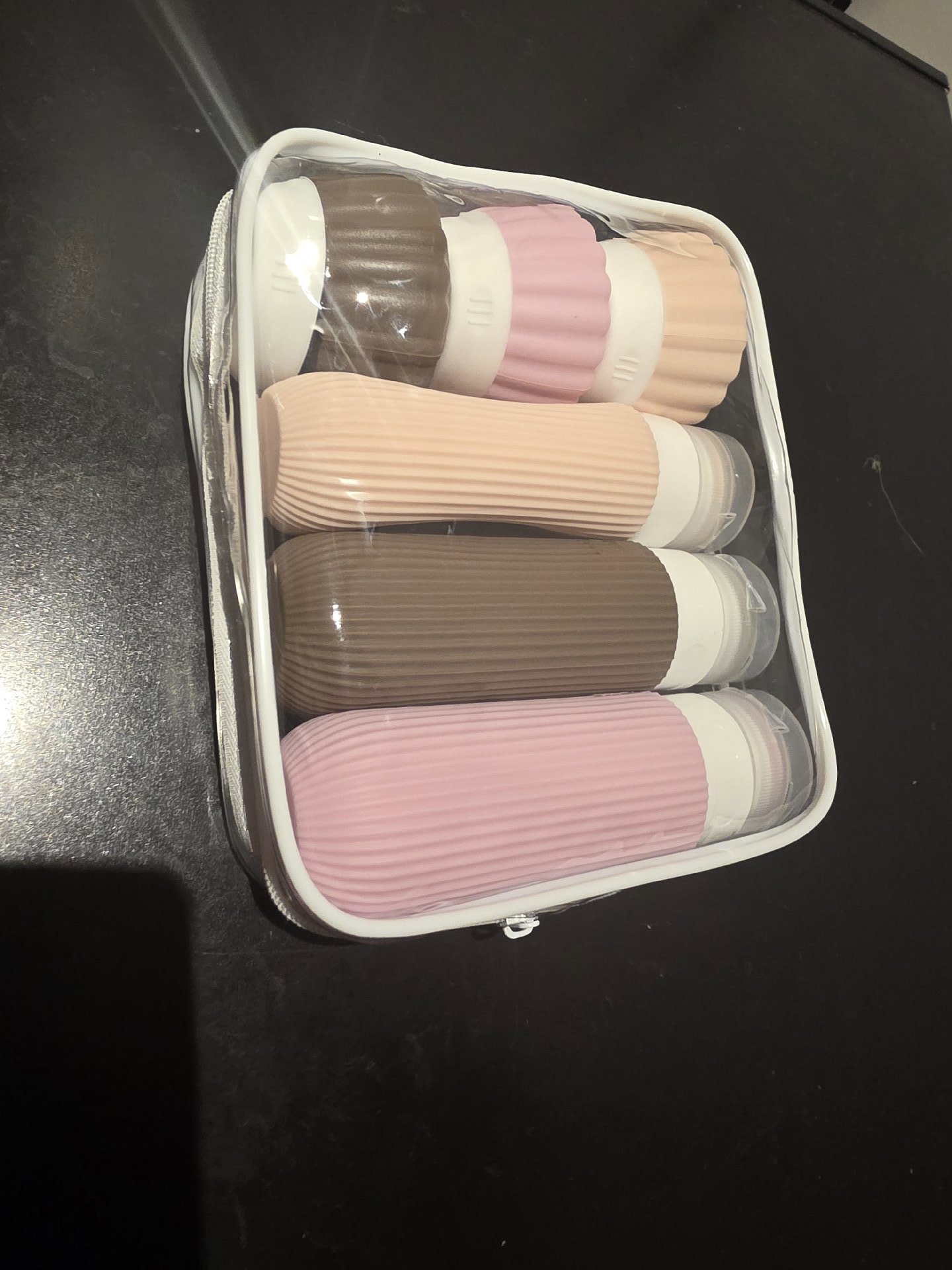 6in1 toiletry silicone container for gym, travel, weekend out, Unbranded, Medium, New condition — preloved on SilentSale®